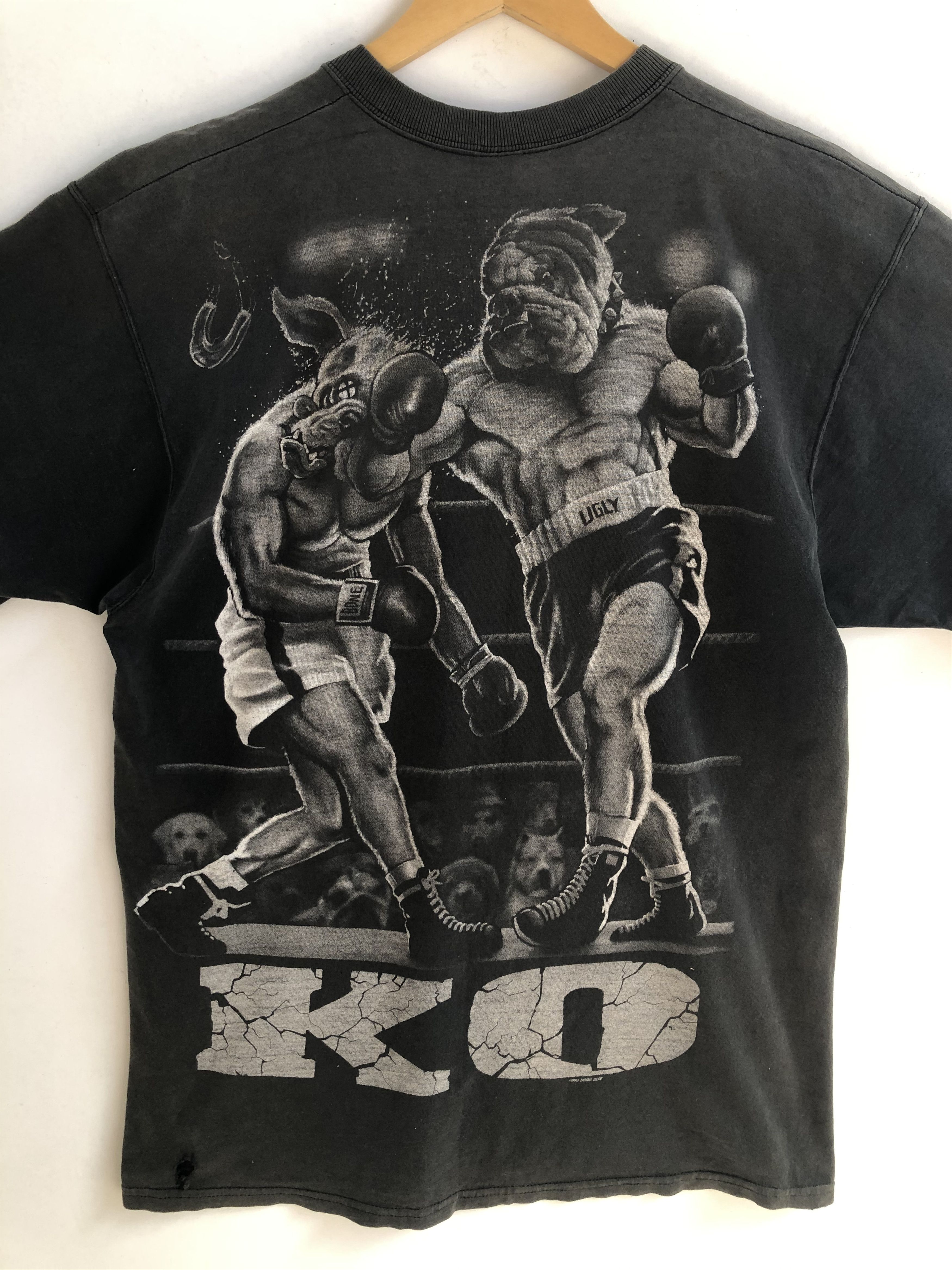 Liquid Blue VINTAGE 1996 LIQUID BLUE CATS SUCK BOXING DISTRESSED TEE Size US L / EU 52-54 / 3 - 3 Thumbnail
