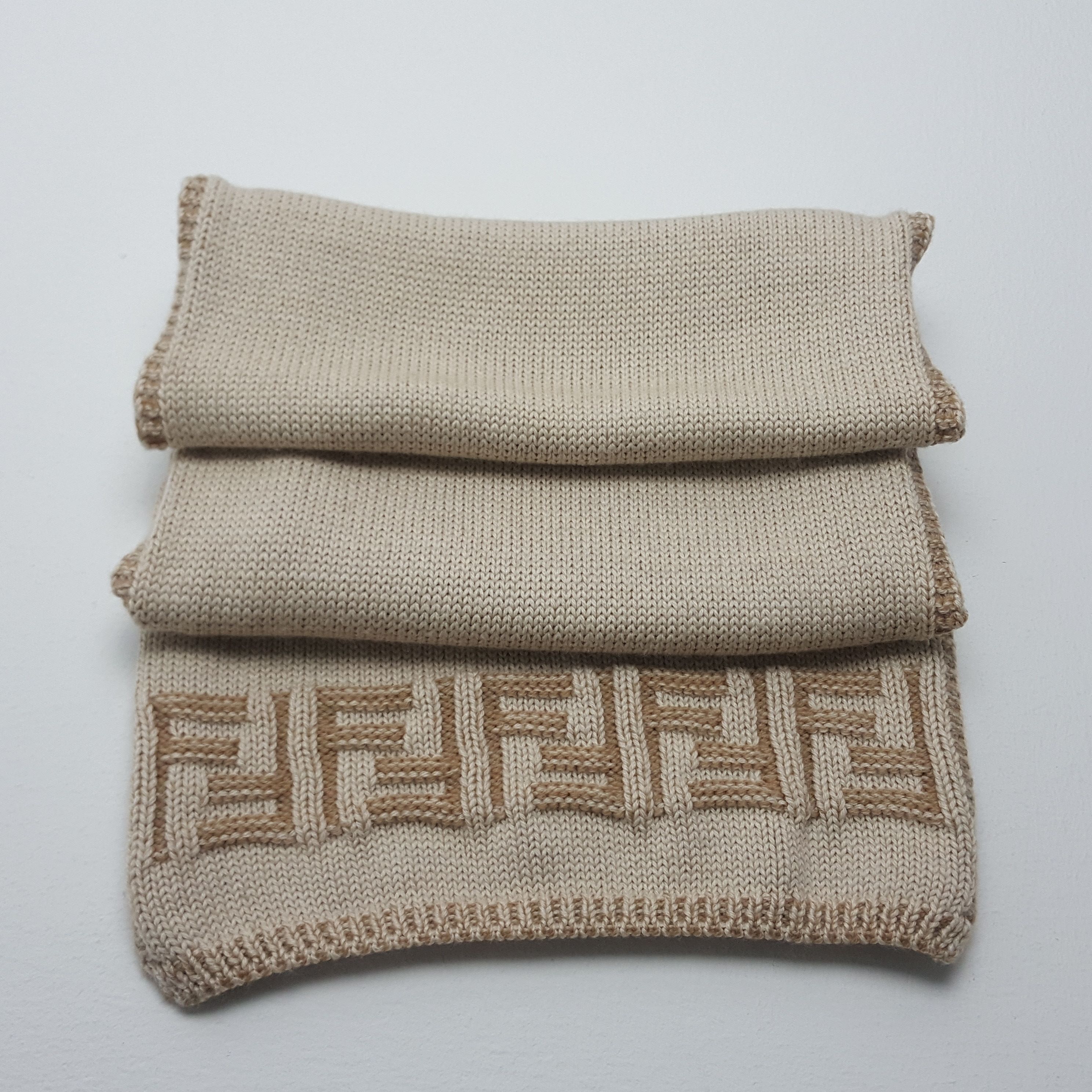 Fendi × Vintage Vintage FENDI logo design muffler made in Italy Size ONE SIZE - 7 Thumbnail