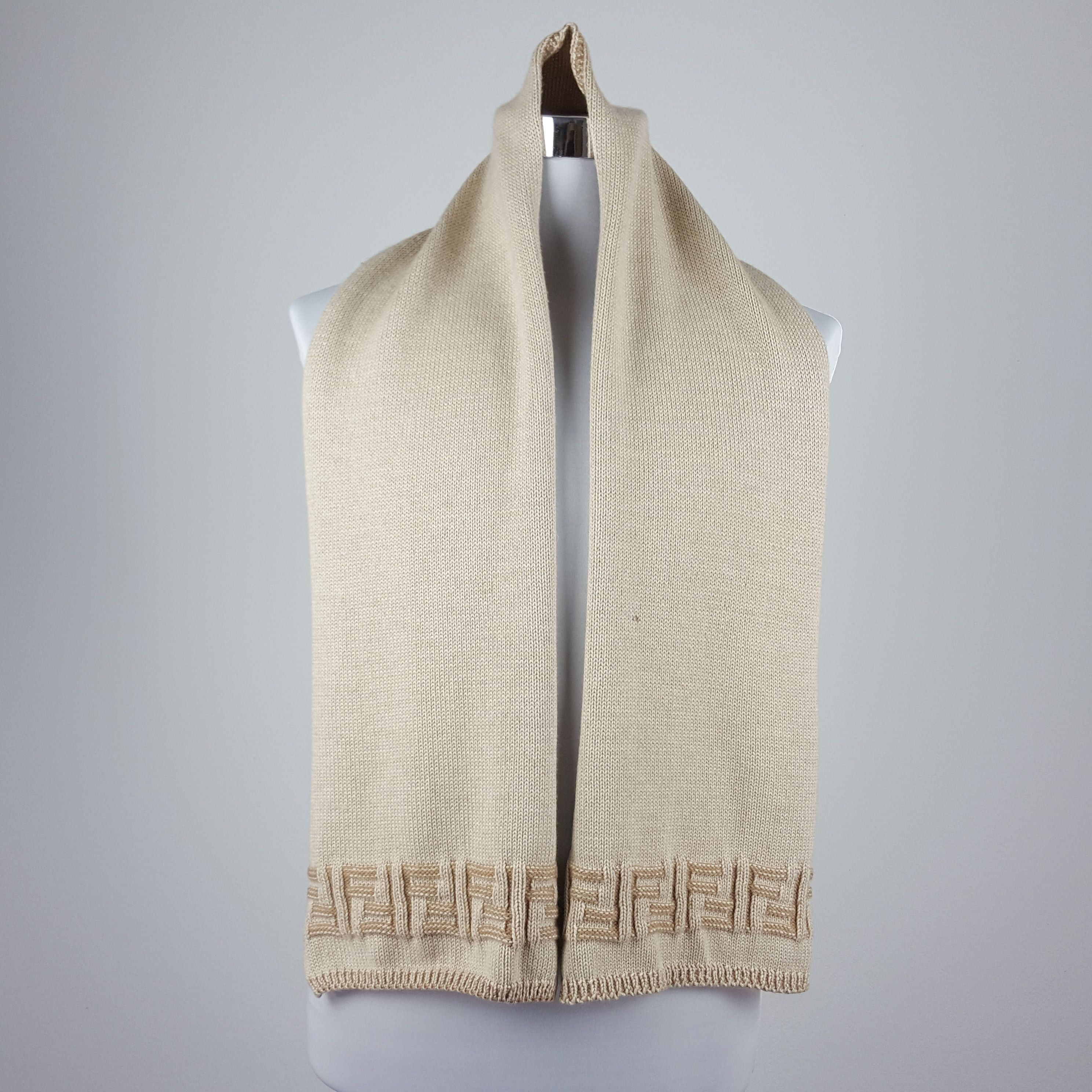 Fendi × Vintage Vintage FENDI logo design muffler made in Italy Size ONE SIZE - 2 Thumbnail