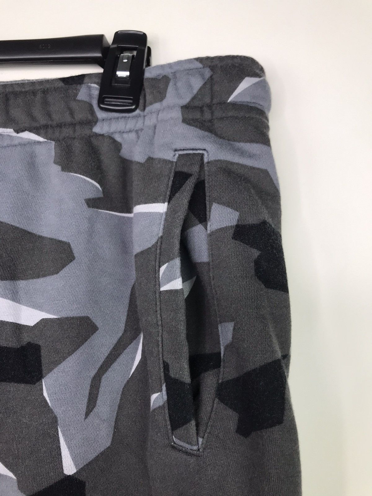 Nike Nike Sportswear Club Camo Shorts Sz XL Size US 34 / EU 50 - 4 Thumbnail