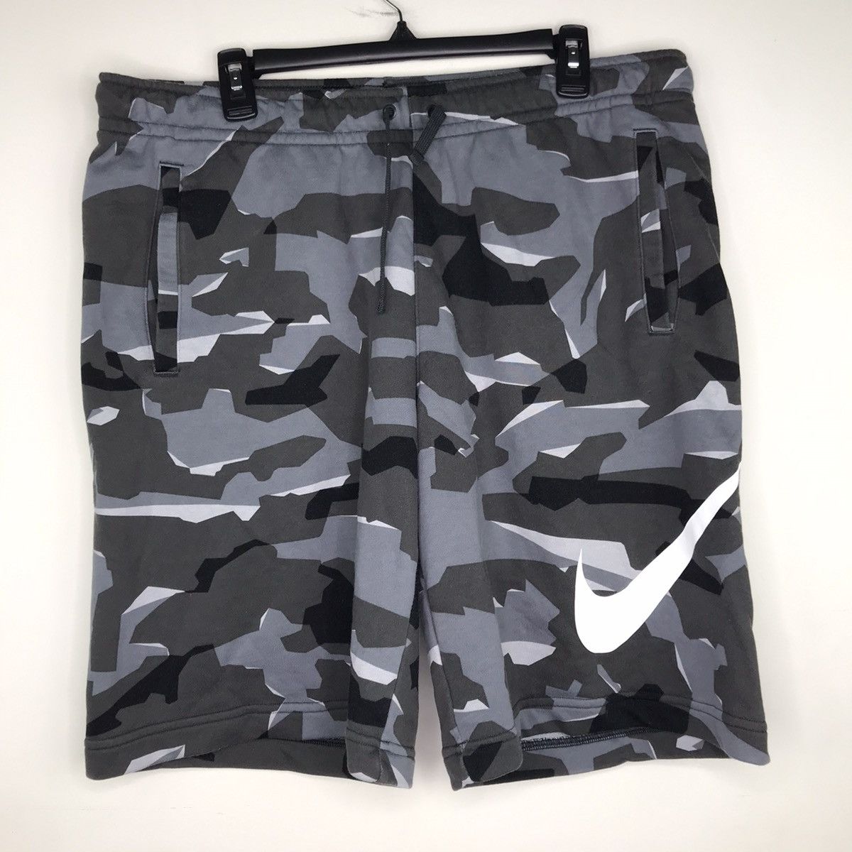 Nike Nike Sportswear Club Camo Shorts Sz XL Size US 34 / EU 50 - 1 Thumbnail