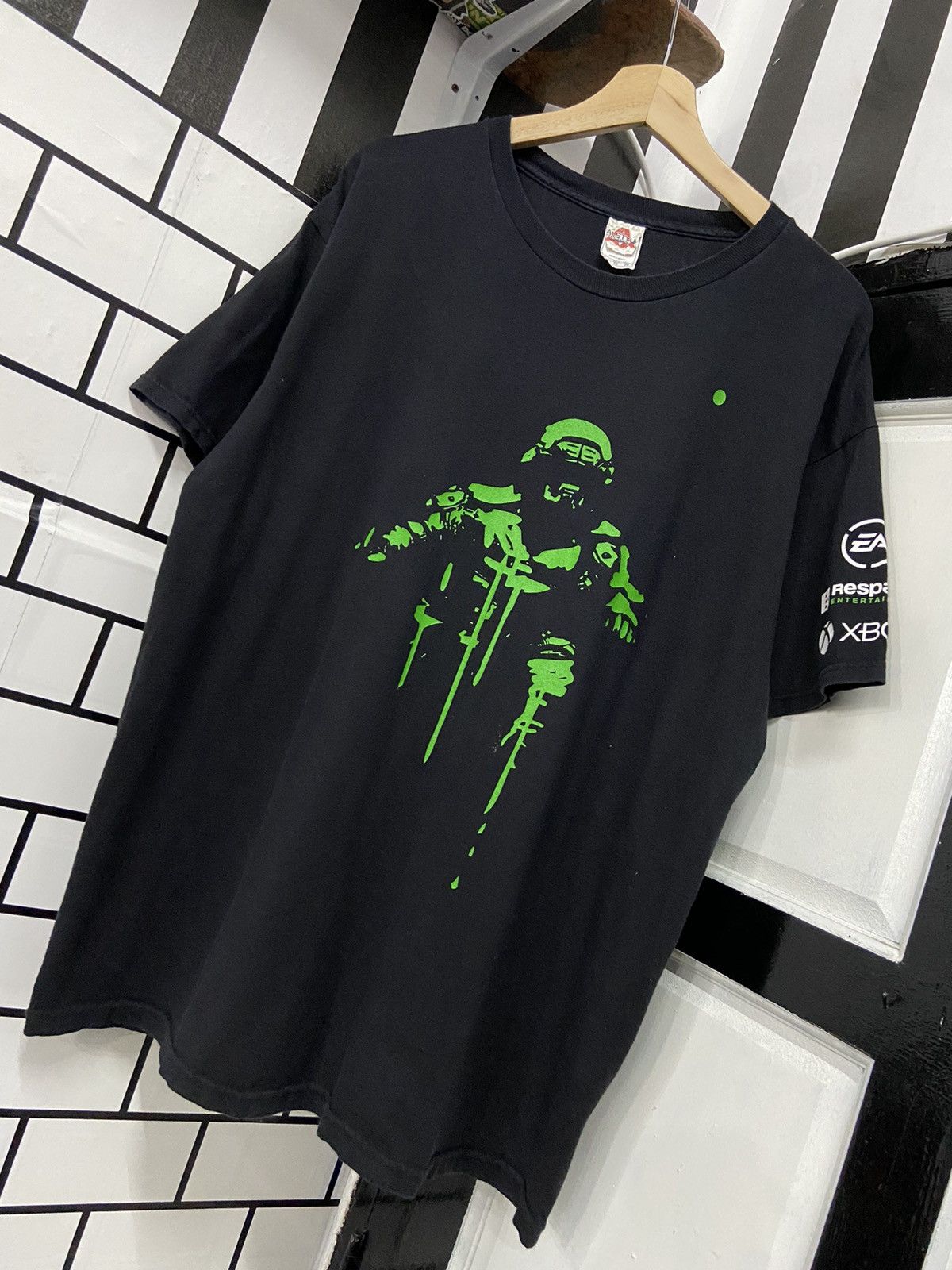 Vintage Vintage Tintanfall EA Xbox Game Promo Tshirt Size US XL / EU 56 / 4 - 3 Thumbnail