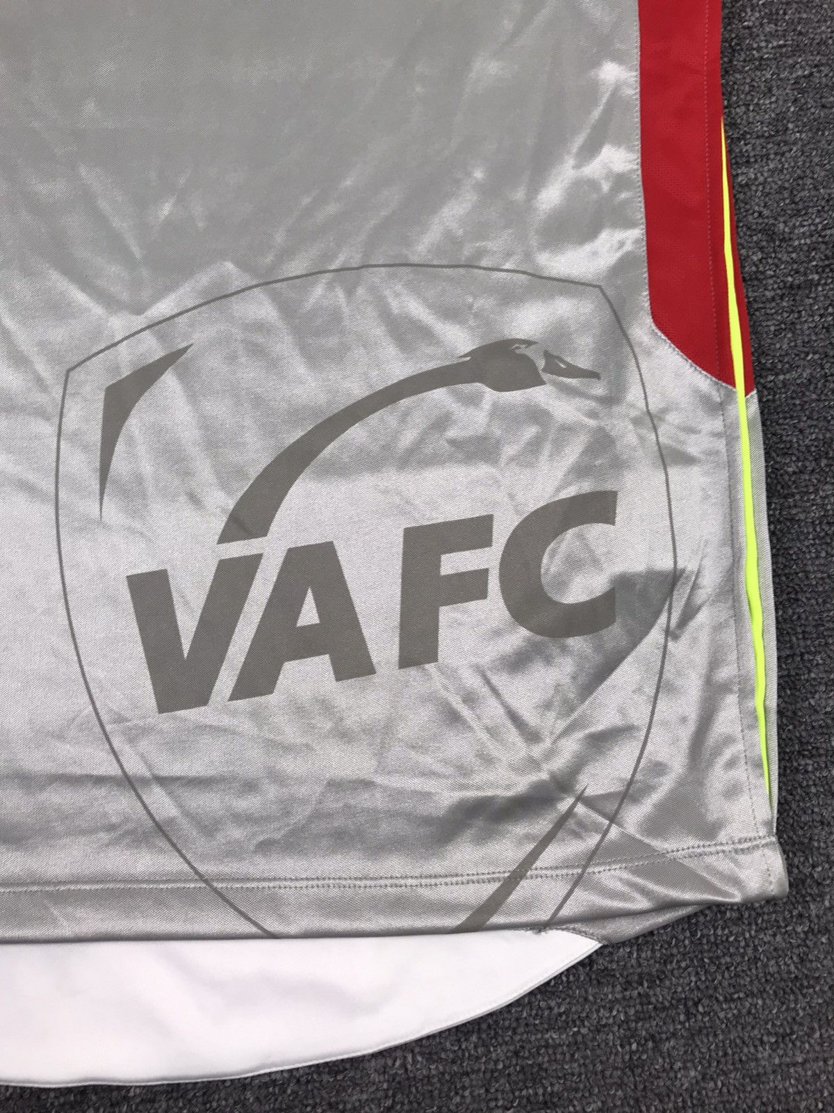 Diadora DIADORA VAFC VALENCIENNES 2009/10 THIRT FORM,LONGSLEEVE,M Size US M / EU 48-50 / 2 - 5 Thumbnail
