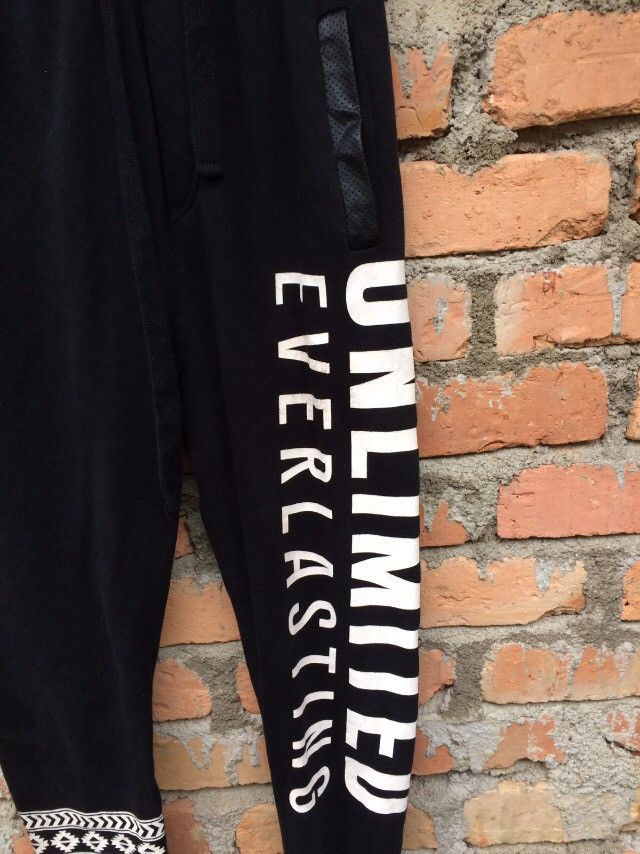 Bershka Bershka Joggers Pant Size US 30 / EU 46 - 2 Thumbnail