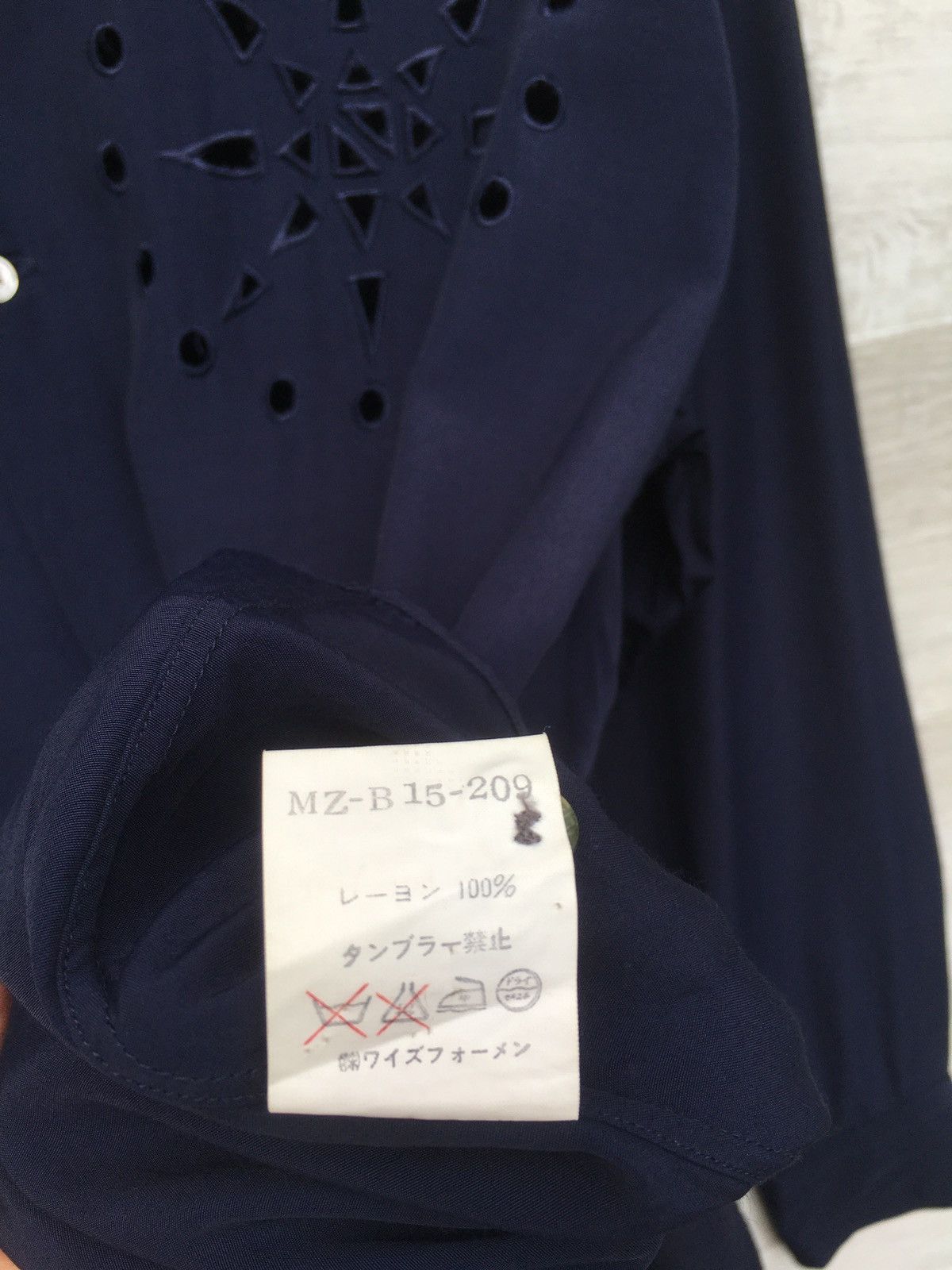 Yohji Yamamoto Y’S for men button up viscose rayon long sleeves rare design Size US L / EU 52-54 / 3 - 7 Thumbnail