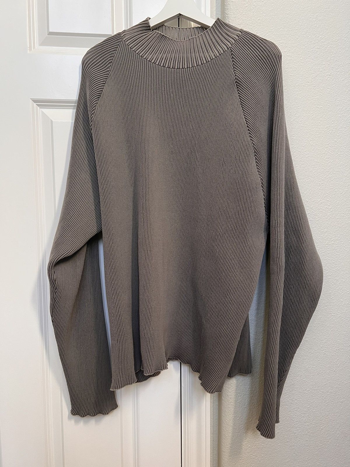 image of Stein Oversized Gradation Pleats Long sleeve Size M (Fits Big) in Greige, Men's