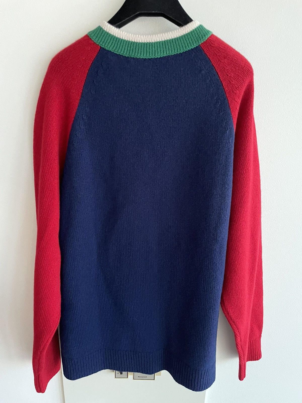 Gucci 2K Value Super Runway Gucci V Neck Sweater Size US L / EU 52-54 / 3 - 14 Thumbnail