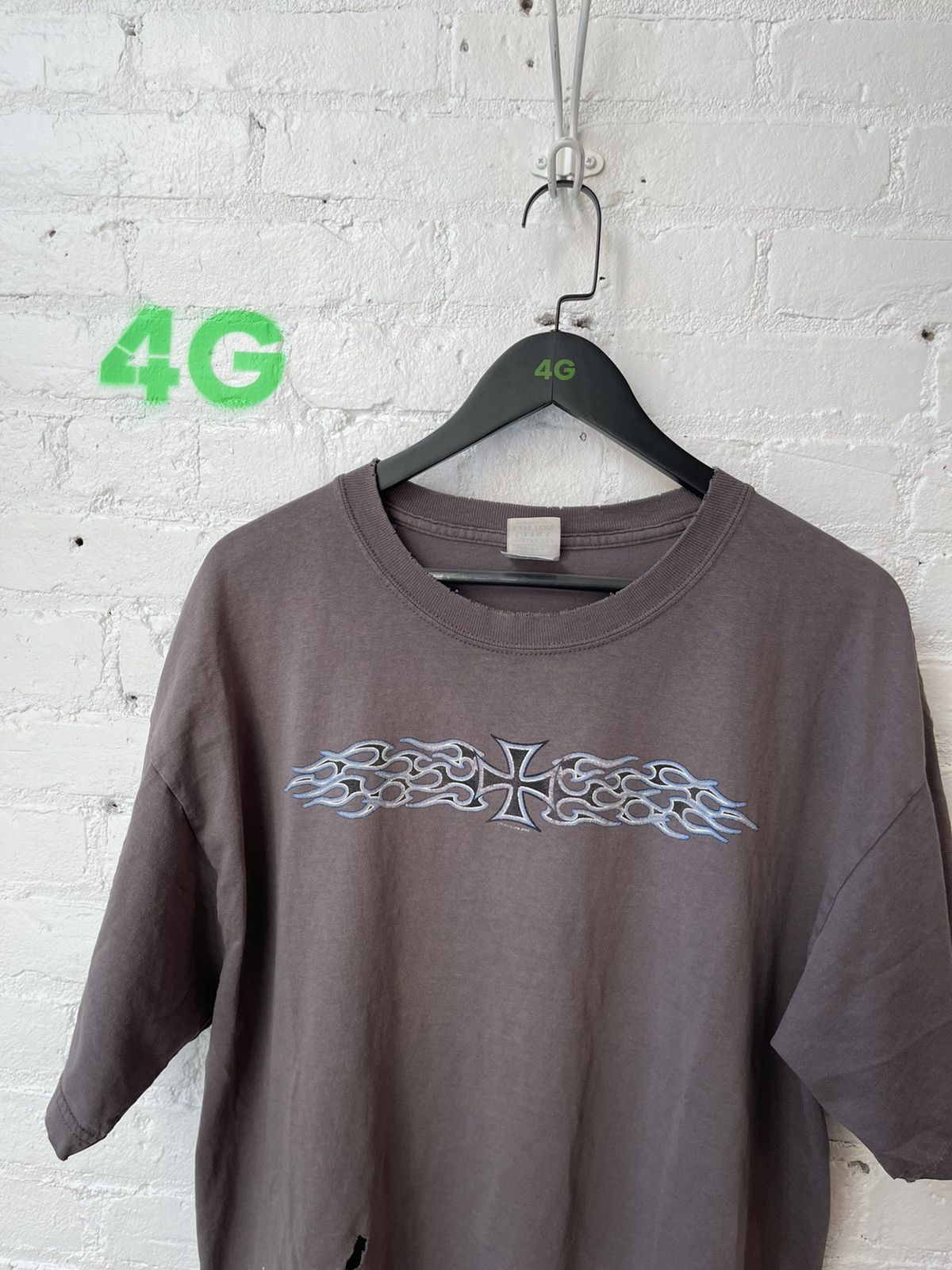 Vintage Vintage 90s THRASHED CROSS FLAMES SHIRT 4Gseller Size US XL / EU 56 / 4 - 2 Thumbnail