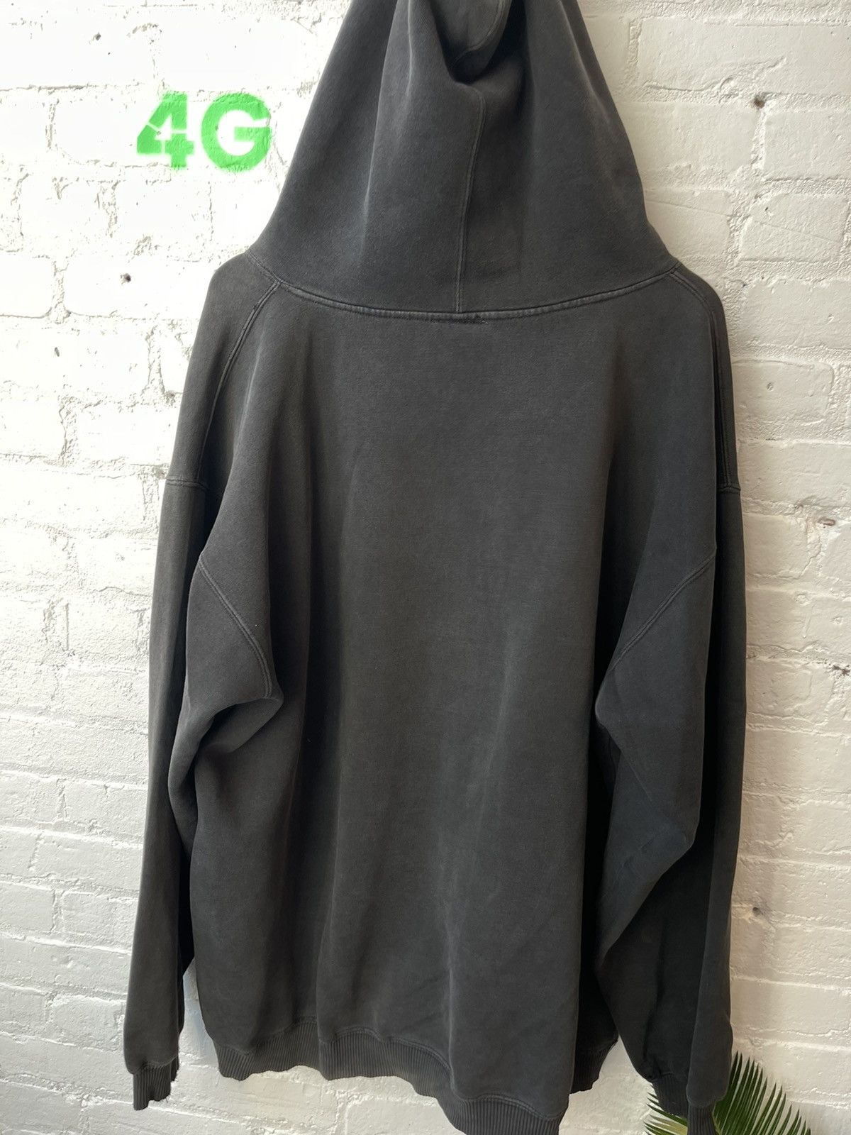 Vintage Vintage 90s THRASHED PORNSTAR PORN STAR BLACK HOODIE 4G Size US XXL / EU 58 / 5 - 8 Thumbnail