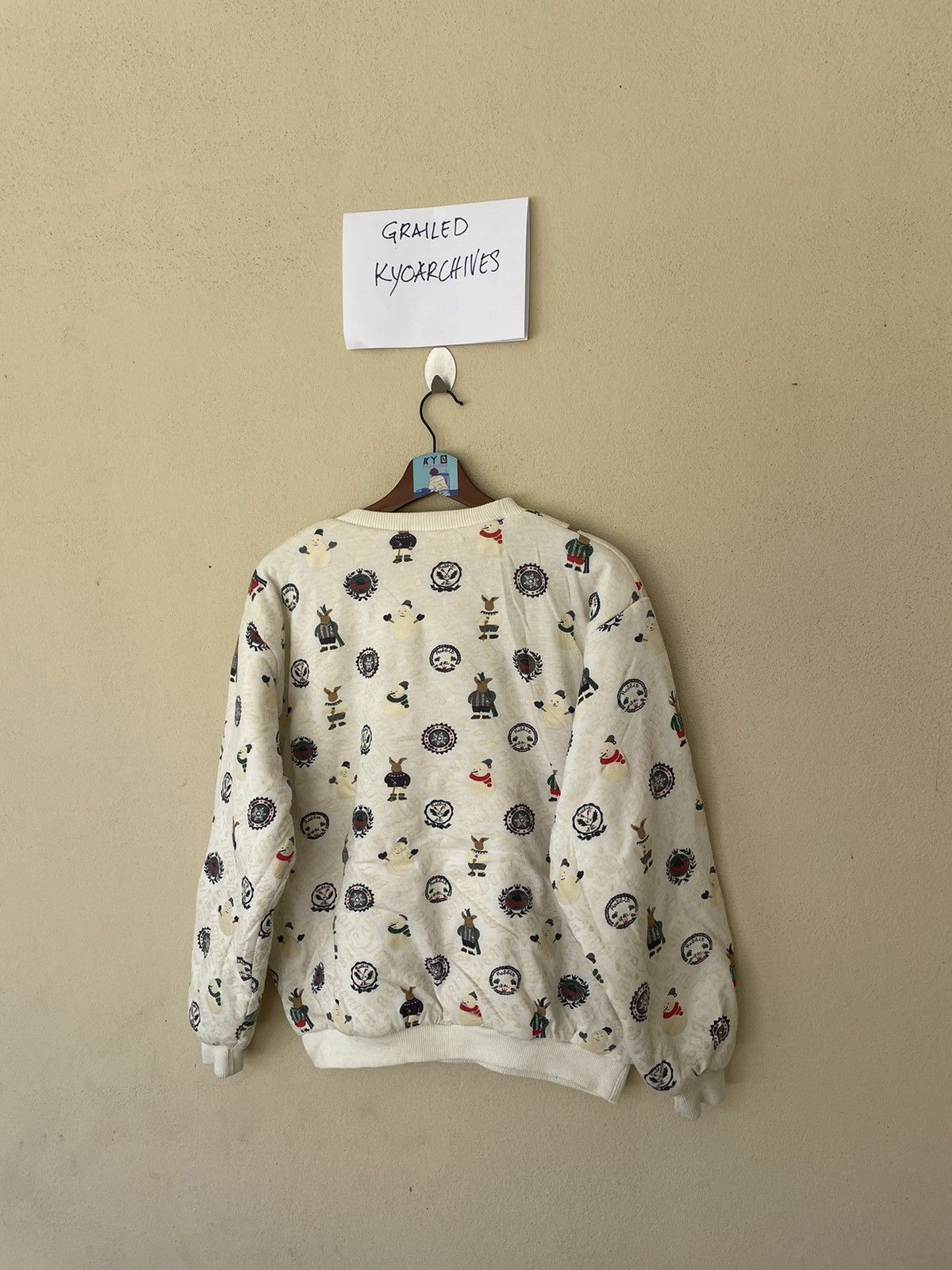 VINTAGE REVERSIBLE SANTA SWEATSHIRT