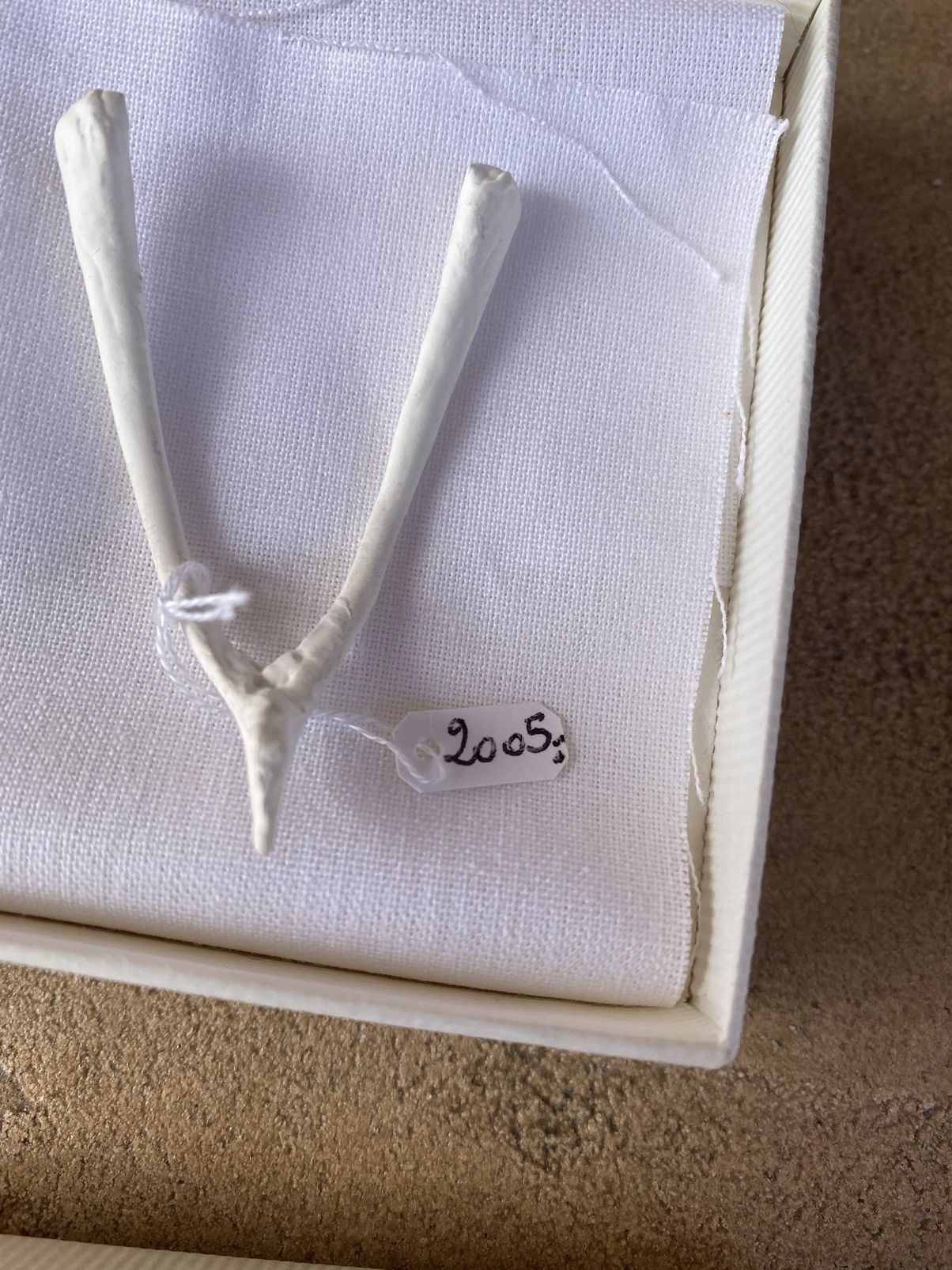 Maison Margiela ARTISINAL FRIENDS AND FAMILY WISHBONE HOLIDAY GIFT Size ONE SIZE - 4 Thumbnail