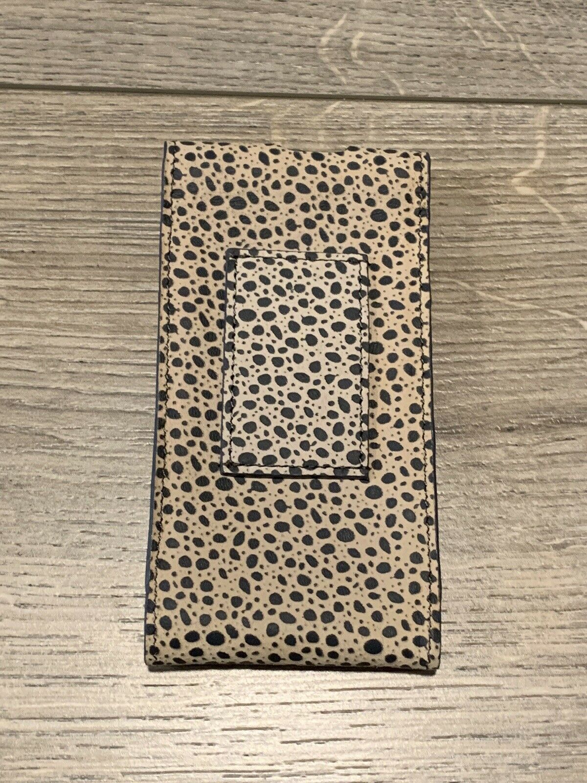 Nike Nike SB Fall 2007 Safari Print Leather iPod Case Size ONE SIZE - 2 Thumbnail