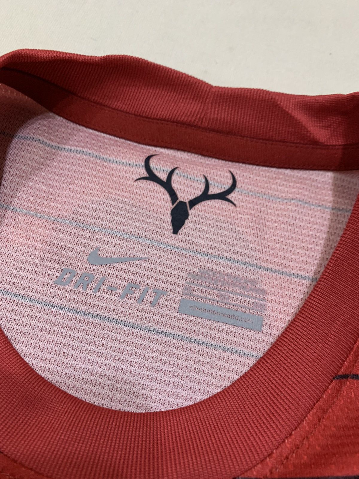 Nike KASHIMA ANTLERS 2013 HOME KIT JERSEY Size US XL / EU 56 / 4 - 5 Thumbnail