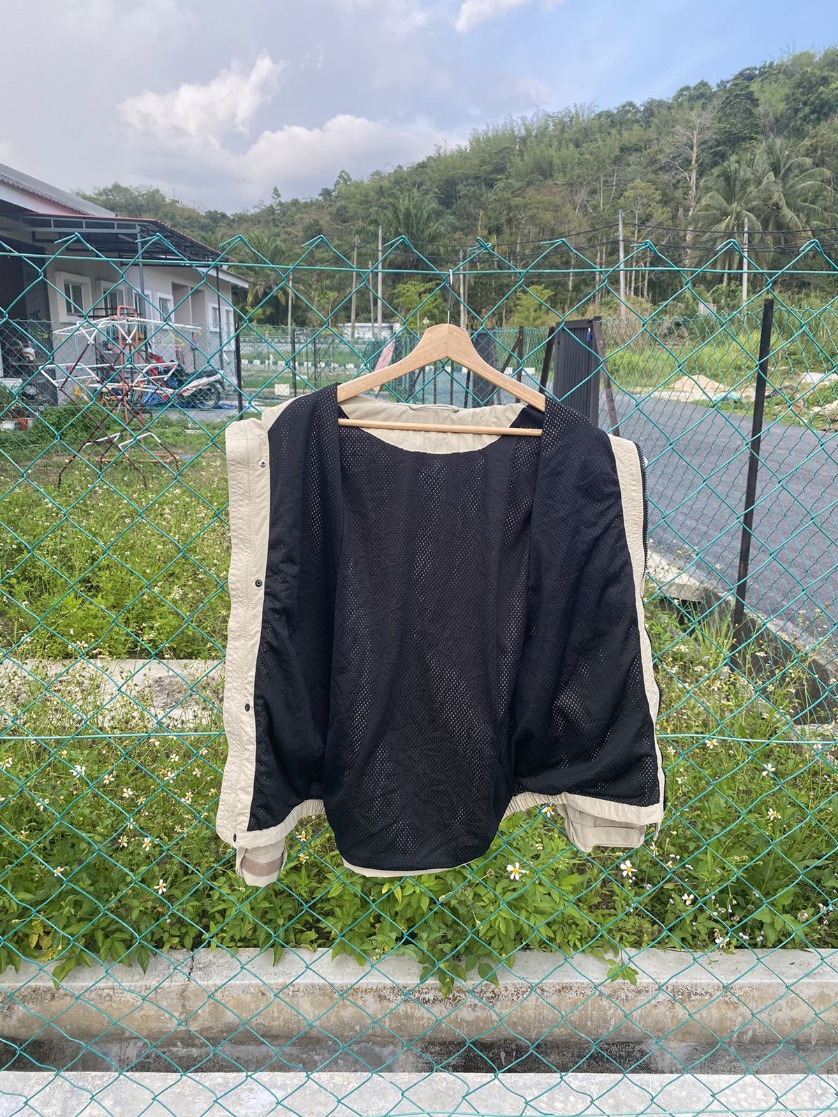 GU × Japanese Brand ⚡️Steals⚡️ Japanese Brand GU Jacket Size US M / EU 48-50 / 2 - 3 Thumbnail