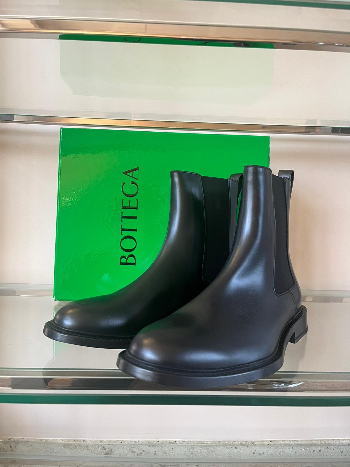 Bottega Veneta Chelsea Boots in Tokyo Brush Calf in Black Size US 11 / EU 44 - 3 Thumbnail