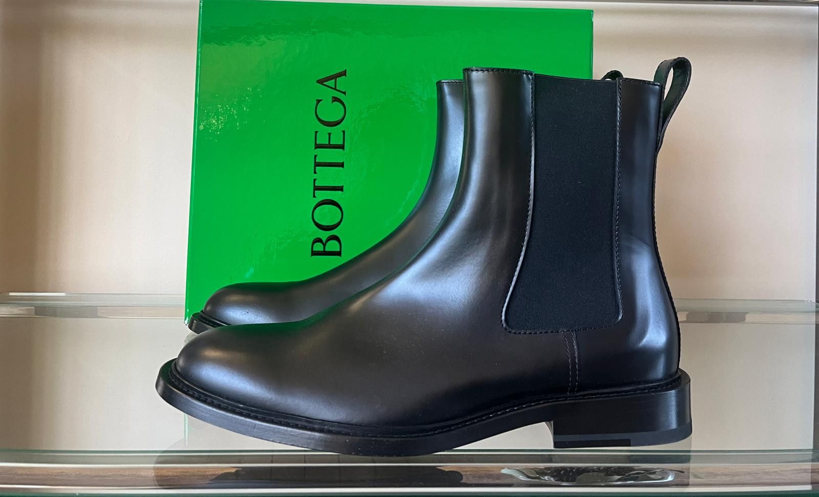 Bottega Veneta Chelsea Boots in Tokyo Brush Calf in Black Size US 11 / EU 44 - 1 Thumbnail