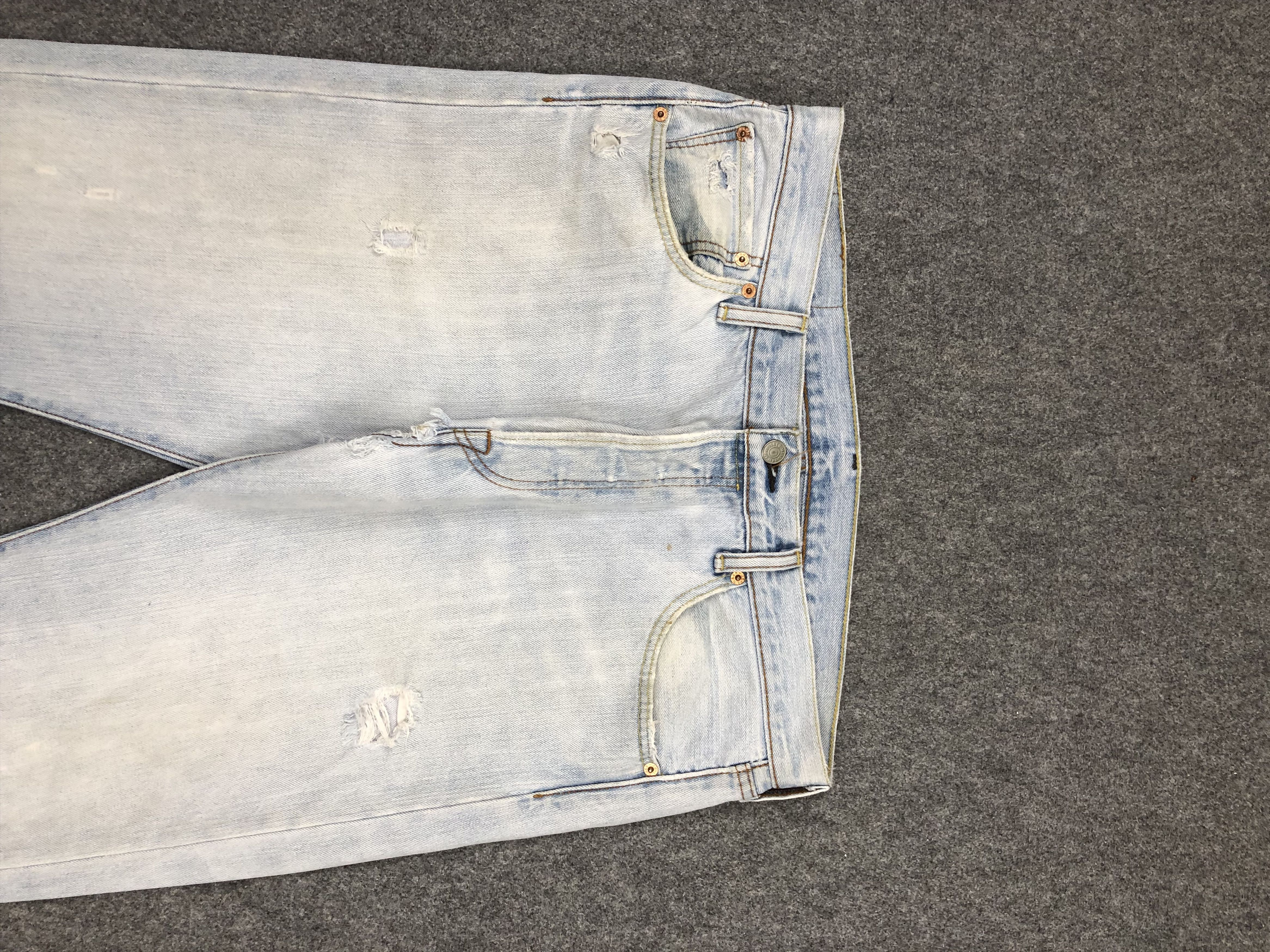 Levi's × Vintage Vintage Levis 501 Light Wash Jeans Size US 34 / EU 50 - 2 Thumbnail