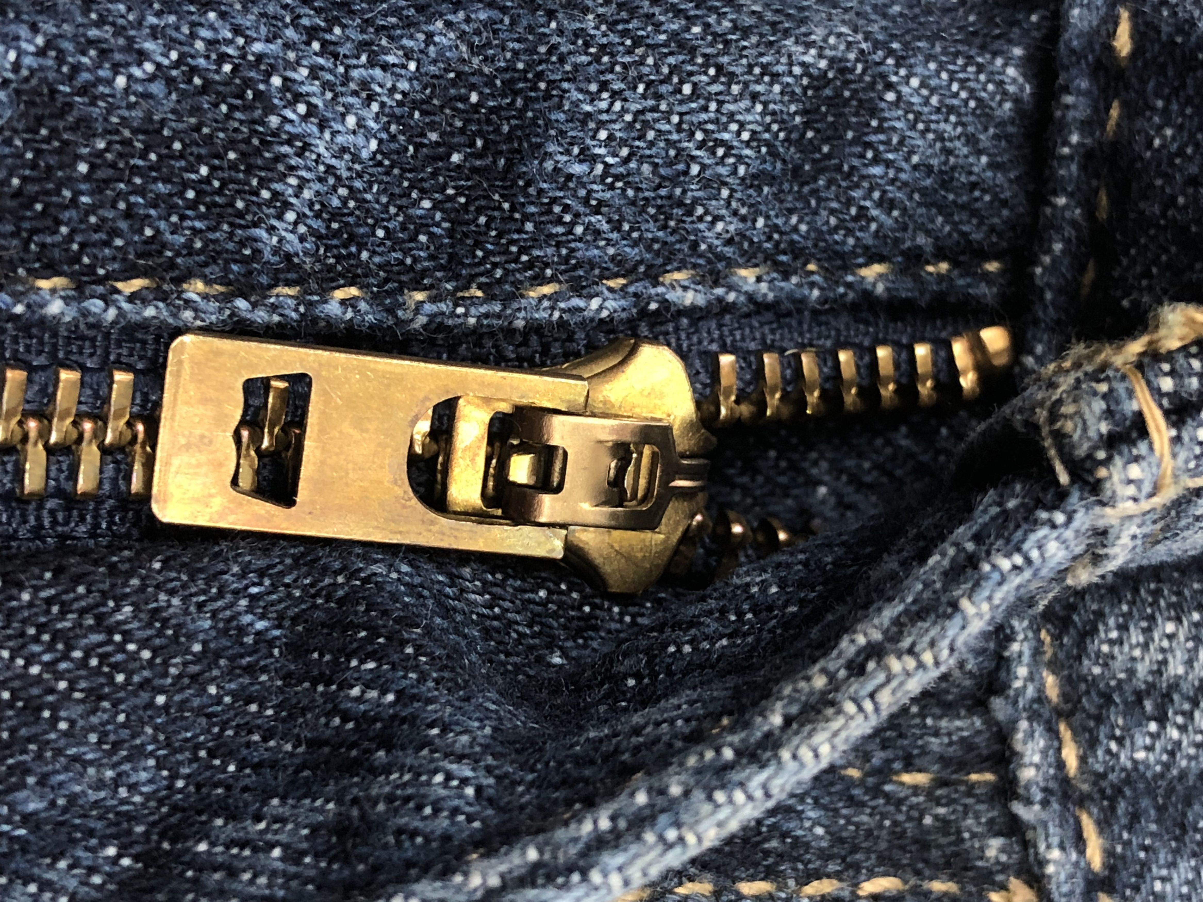Levi's × Vintage Vintage Levis 559 Faded Blue Jeans Size US 35 - 11 Thumbnail