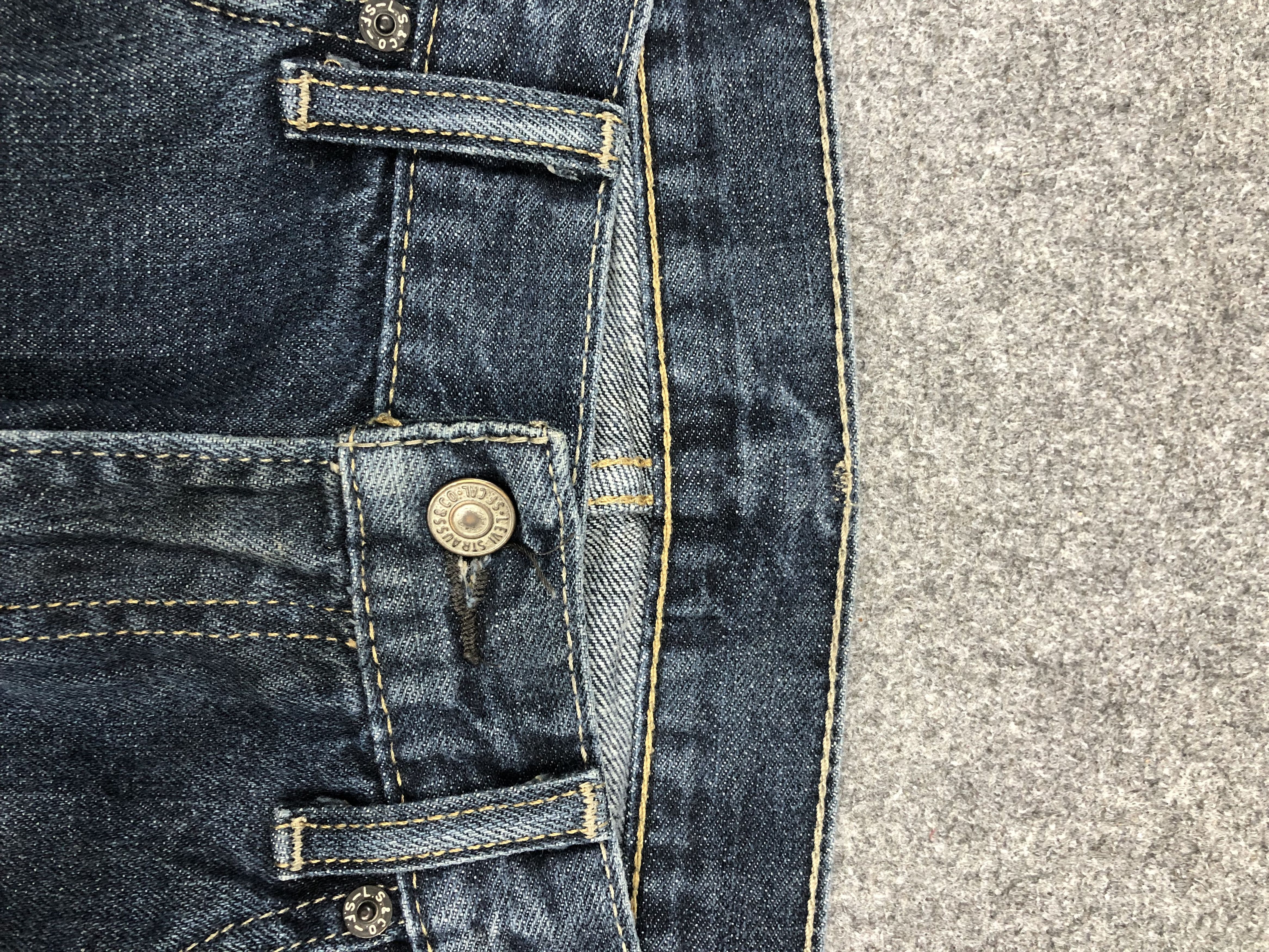 Levi's × Vintage Vintage Levis 559 Faded Blue Jeans Size US 35 - 10 Thumbnail