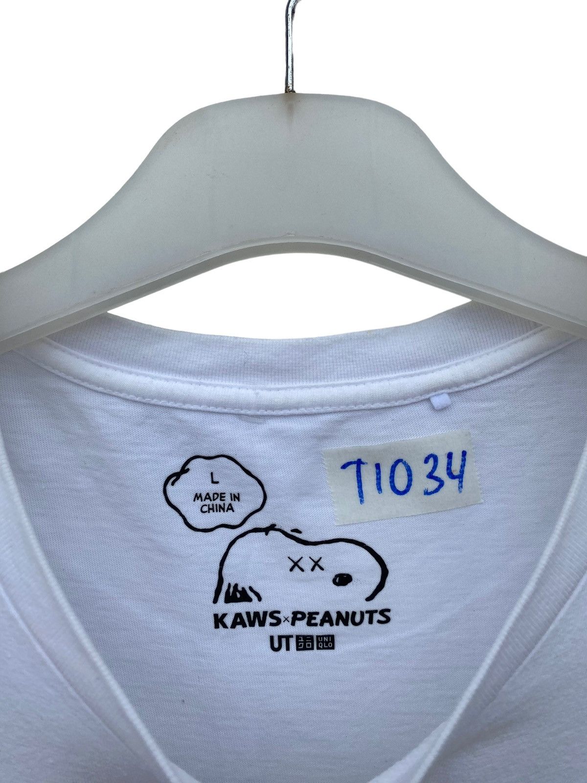 Kaws × Peanuts × Uniqlo Kaws X Snoopy X Uniqlo Tees Size US L / EU 52-54 / 3 - 3 Thumbnail