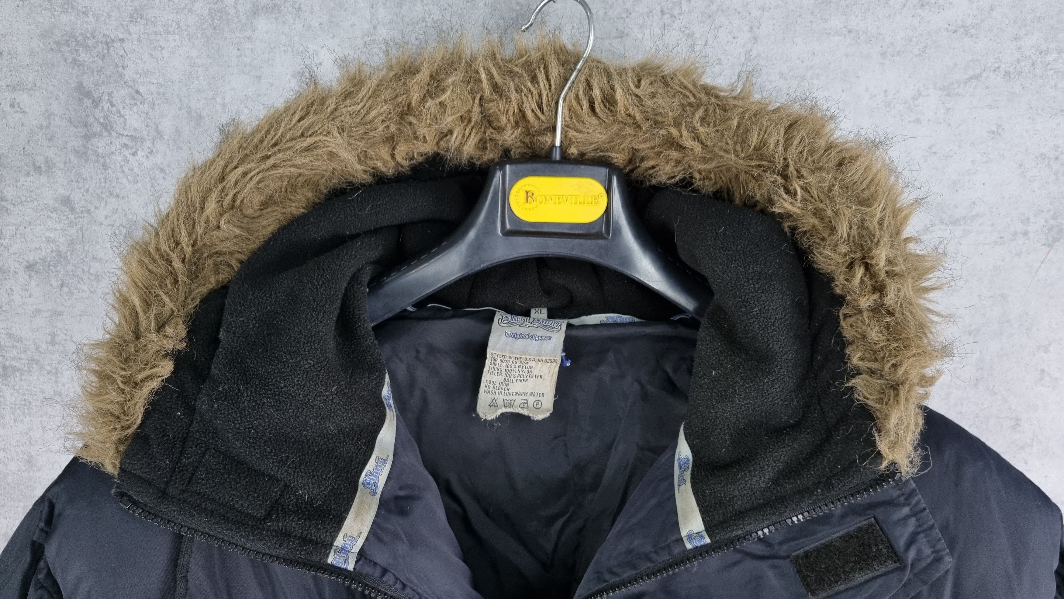 Karl Kani 90s Karl Kani Spell out big Logo Puffer Bomber Jacket Size US XL / EU 56 / 4 - 11 Thumbnail
