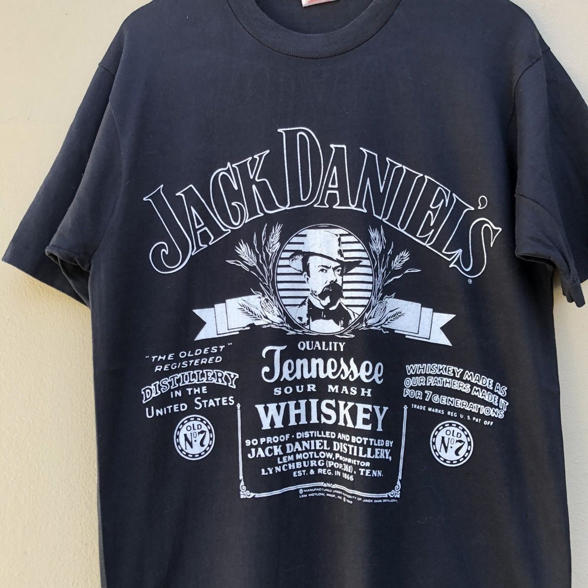 Vintage Vintage jack daniel 90s tee Size US L / EU 52-54 / 3 - 2 Thumbnail