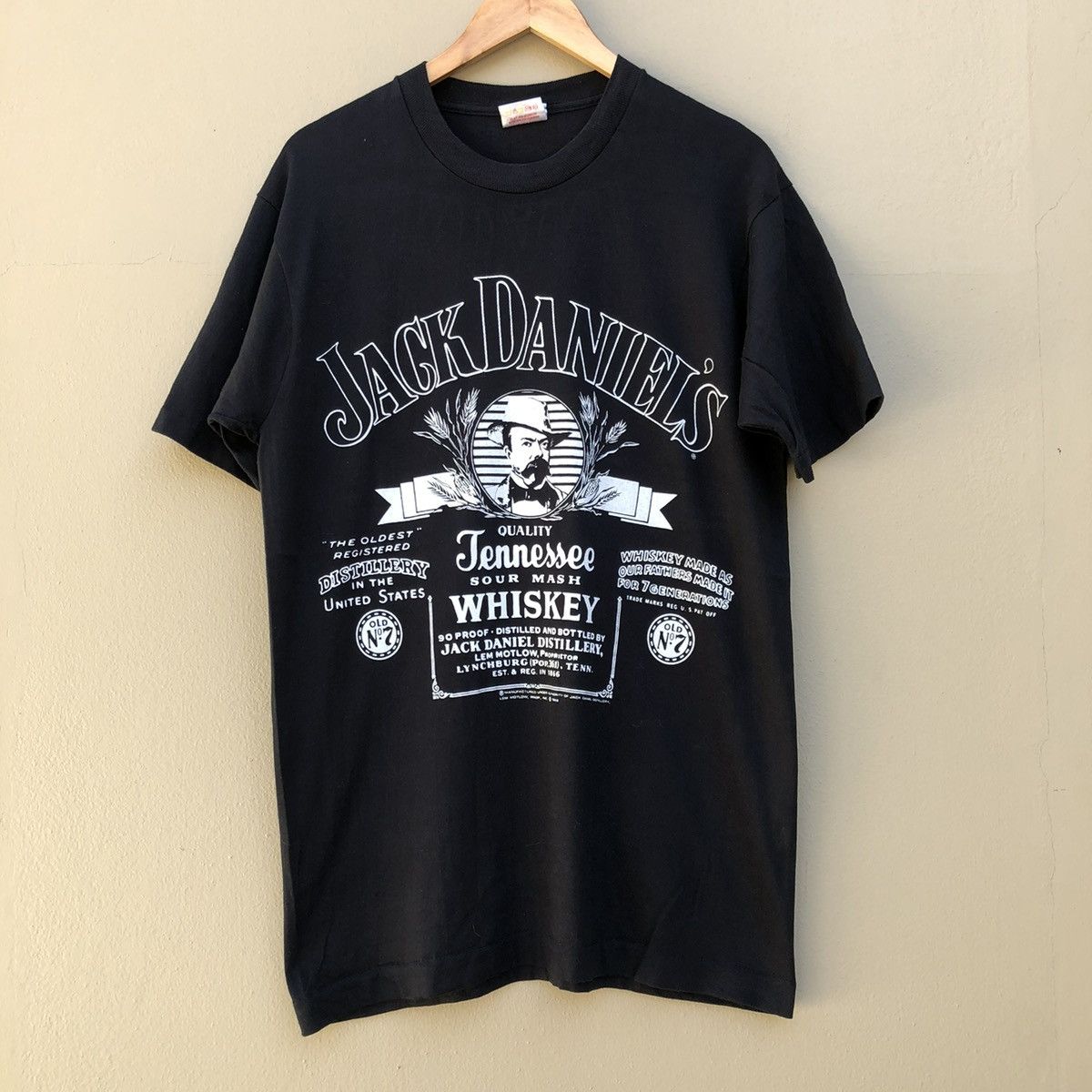 Vintage Vintage jack daniel 90s tee Size US L / EU 52-54 / 3 - 1 Thumbnail
