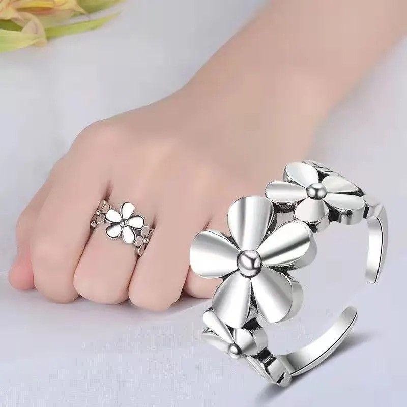 Jewelry Flower Petals Adjustable Ring Size ONE SIZE - 1 Thumbnail