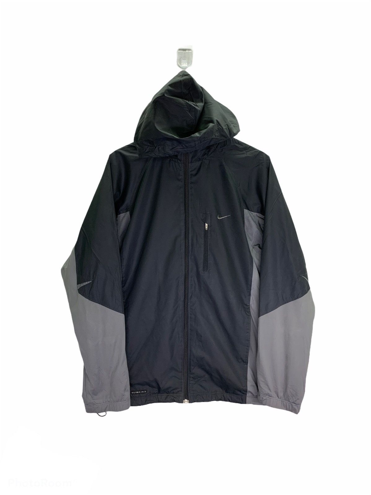 Vintage Vintage Nike Clima Fit Hoodie Windbreaker Jacket Size US L / EU 52-54 / 3 - 1 Thumbnail