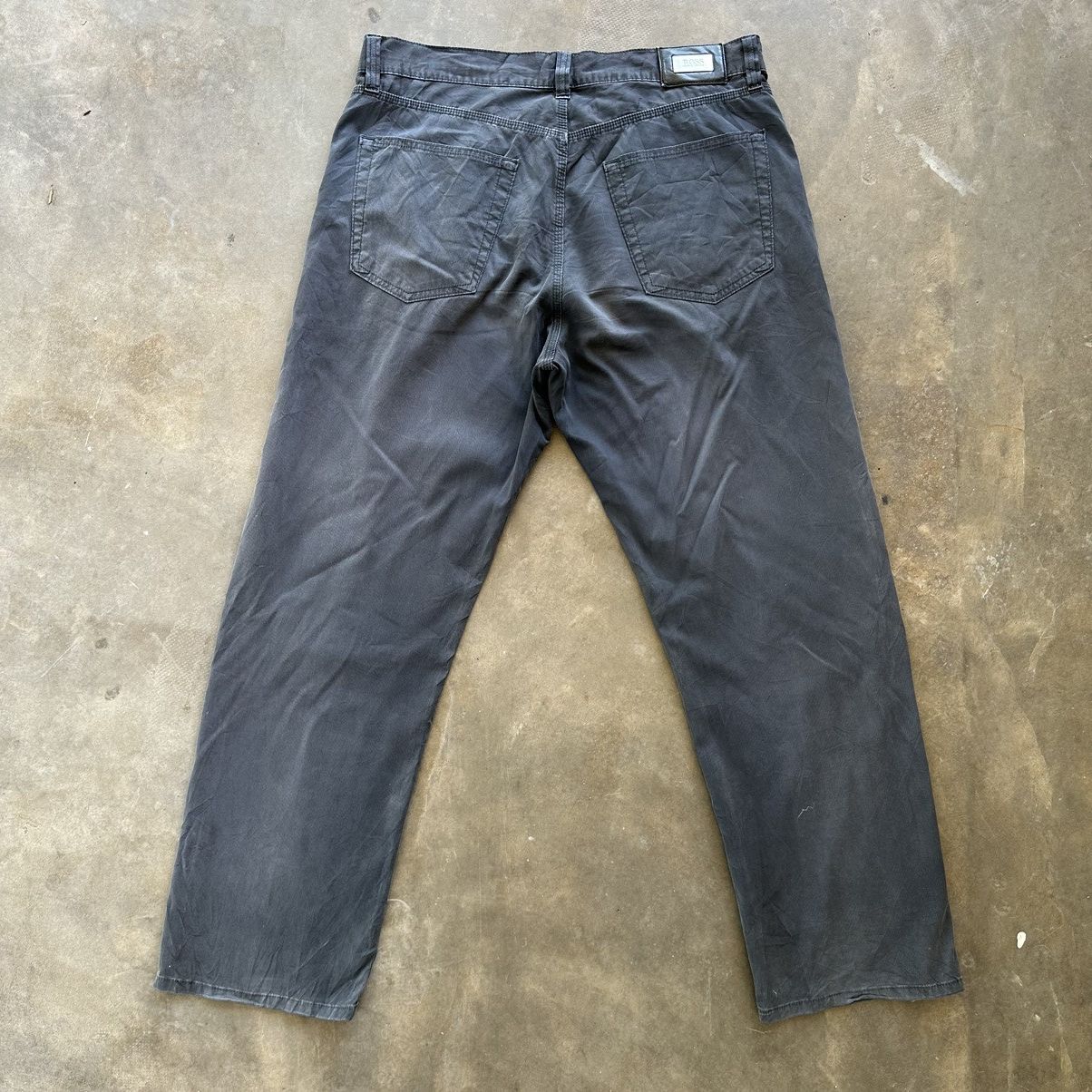Japanese Brand Vintage Boss Casual Black Faded Trousers Pants Size US 35 - 7 Thumbnail