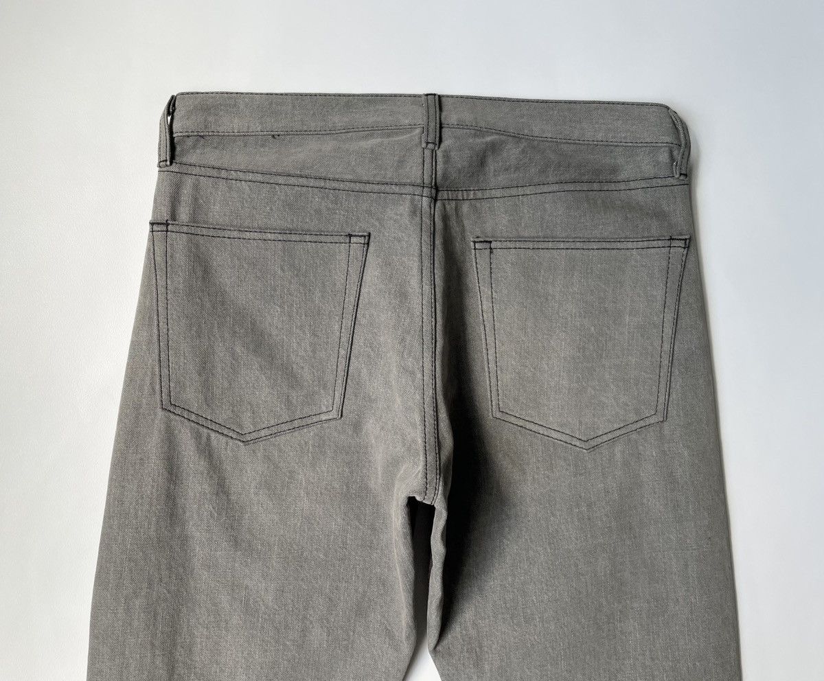 Comme des Garcons A/W 04 ‘Fleur De Lyse’ Embroidered Jeans Size US 32 / EU 48 - 13 Thumbnail