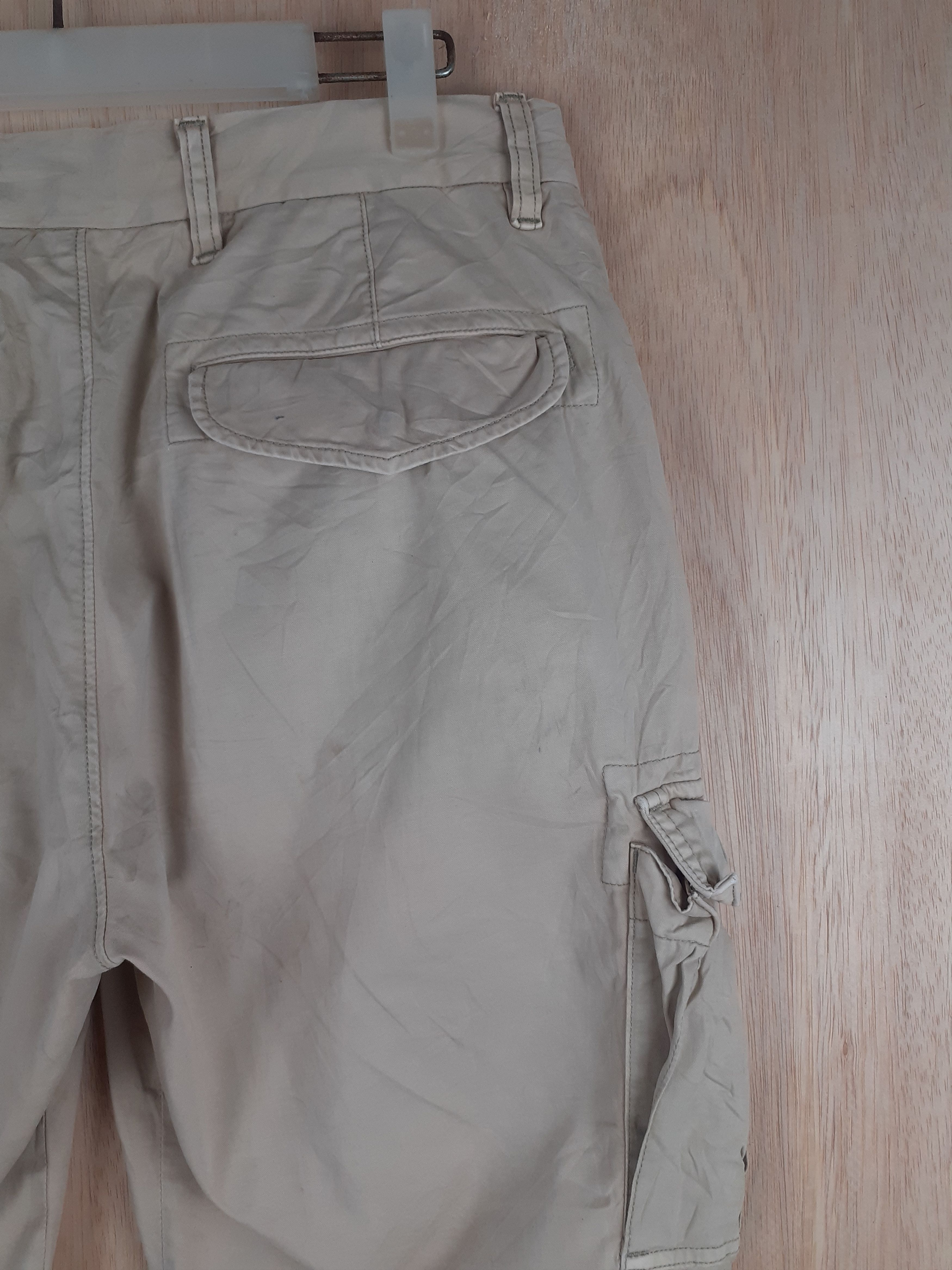 Japanese Brand × Uniqlo Uniqlo light brown multipocket tactical cargo pant #S245 Size US 31 - 14 Thumbnail