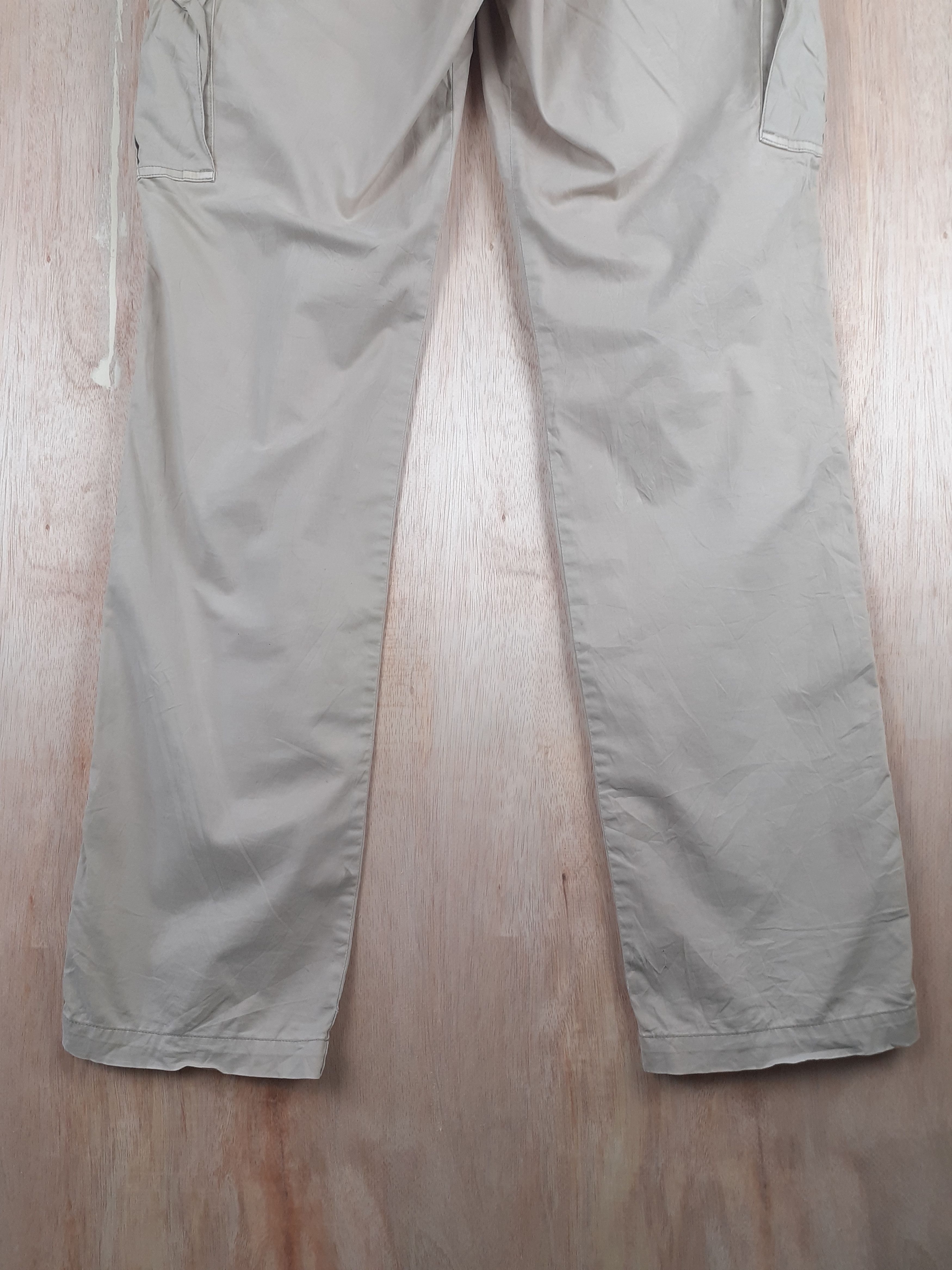 Japanese Brand × Uniqlo Uniqlo light brown multipocket tactical cargo pant #S245 Size US 31 - 12 Thumbnail