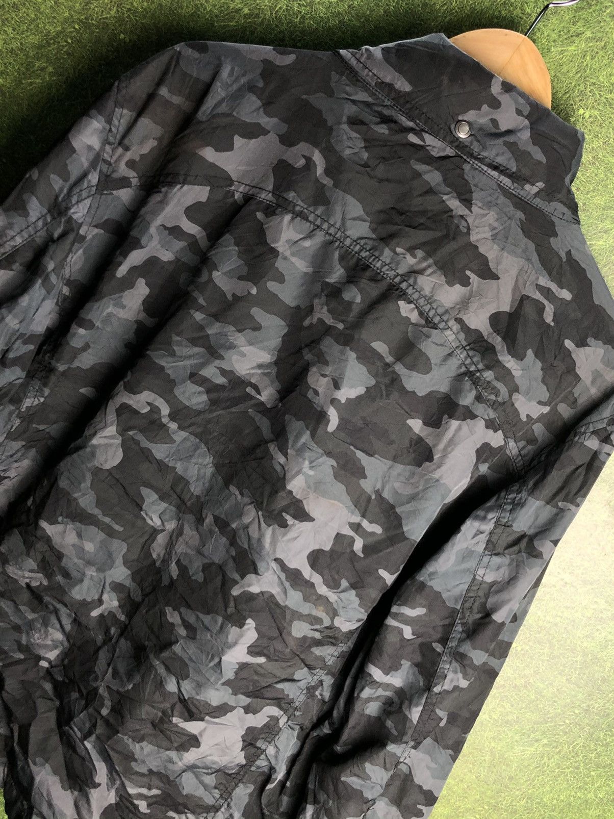 Japanese Brand × Vintage MADISON WALKER ZIPPER CAMO WINDBREAKER JACKET Size US M / EU 48-50 / 2 - 8 Thumbnail