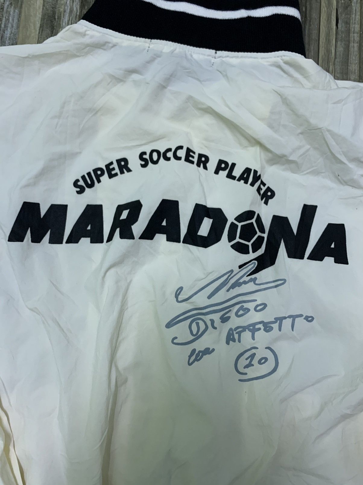 Other Nice Diego Maradona Signed Super Soccer Player Windbraker Size US L / EU 52-54 / 3 - 7 Thumbnail