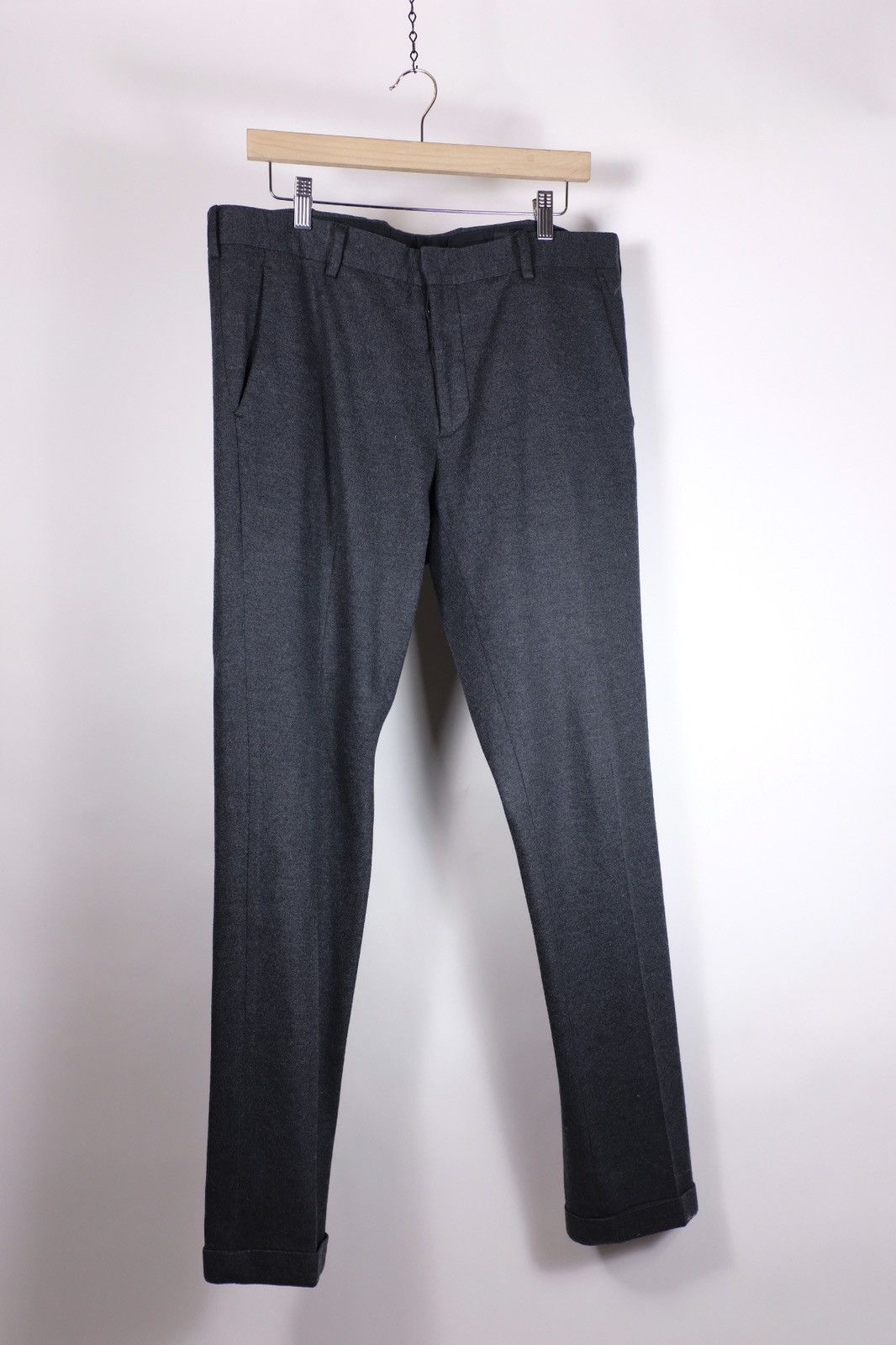 Prada Prada Wool Cuffed Trousers 34x33 Size US 34 / EU 50 - 1 Thumbnail