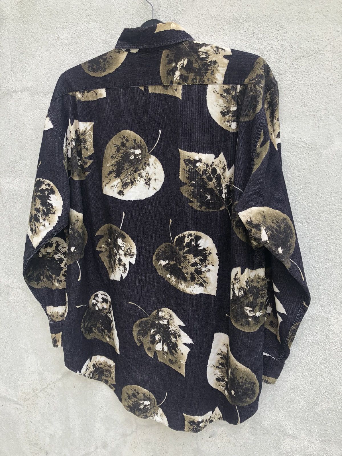 Paul Smith Paul Smith London Made in Japan Printed Leaf Corduroy Shirt Size US L / EU 52-54 / 3 - 11 Thumbnail