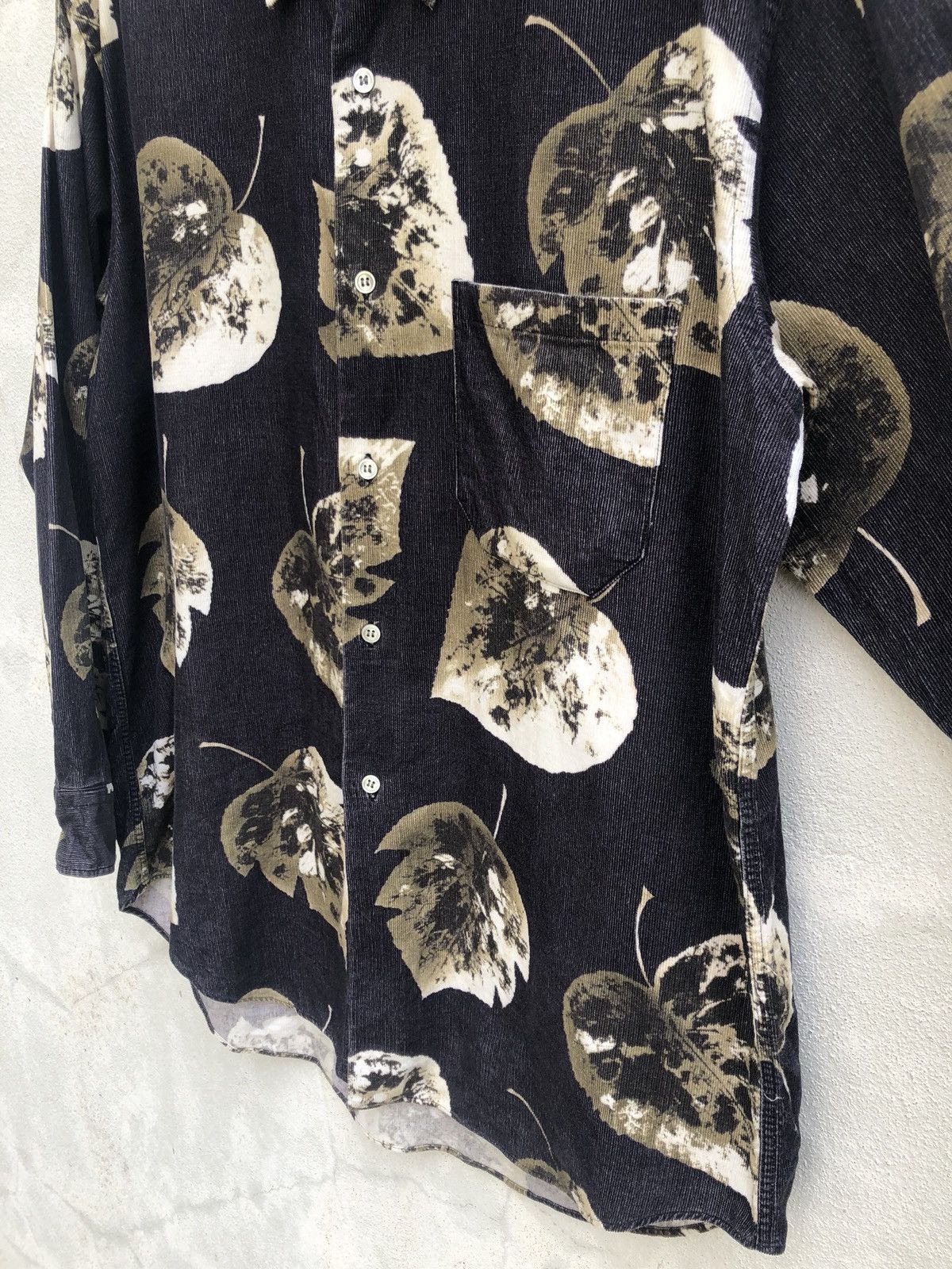 Paul Smith Paul Smith London Made in Japan Printed Leaf Corduroy Shirt Size US L / EU 52-54 / 3 - 9 Thumbnail