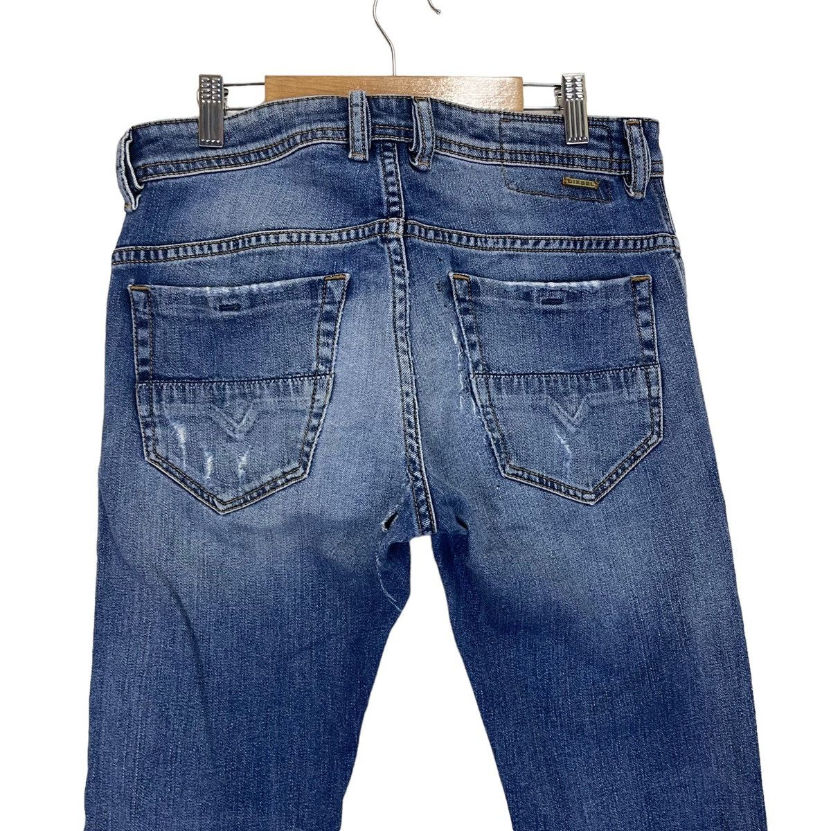 Diesel × Japanese Brand × Vintage Diesel Industry Thommer Slim Skinny Distressed Jeans Size US 30 / EU 46 - 6 Thumbnail