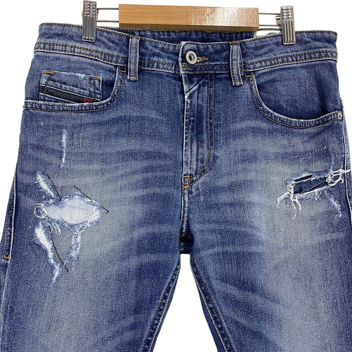Diesel × Japanese Brand × Vintage Diesel Industry Thommer Slim Skinny Distressed Jeans Size US 30 / EU 46 - 3 Thumbnail