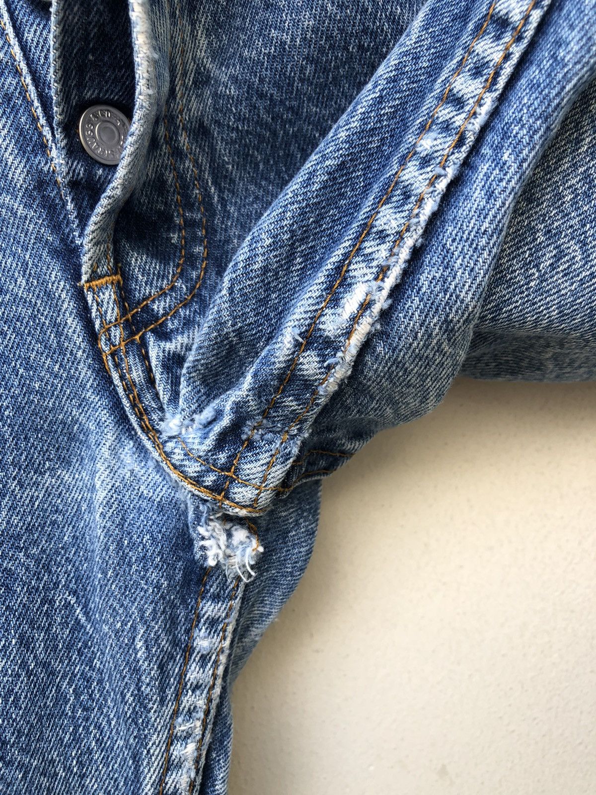 Levi's Vintage 80s Levi’s 501 Jeans Usa Ageing Faded Denim Size US 32 / EU 48 - 12 Thumbnail