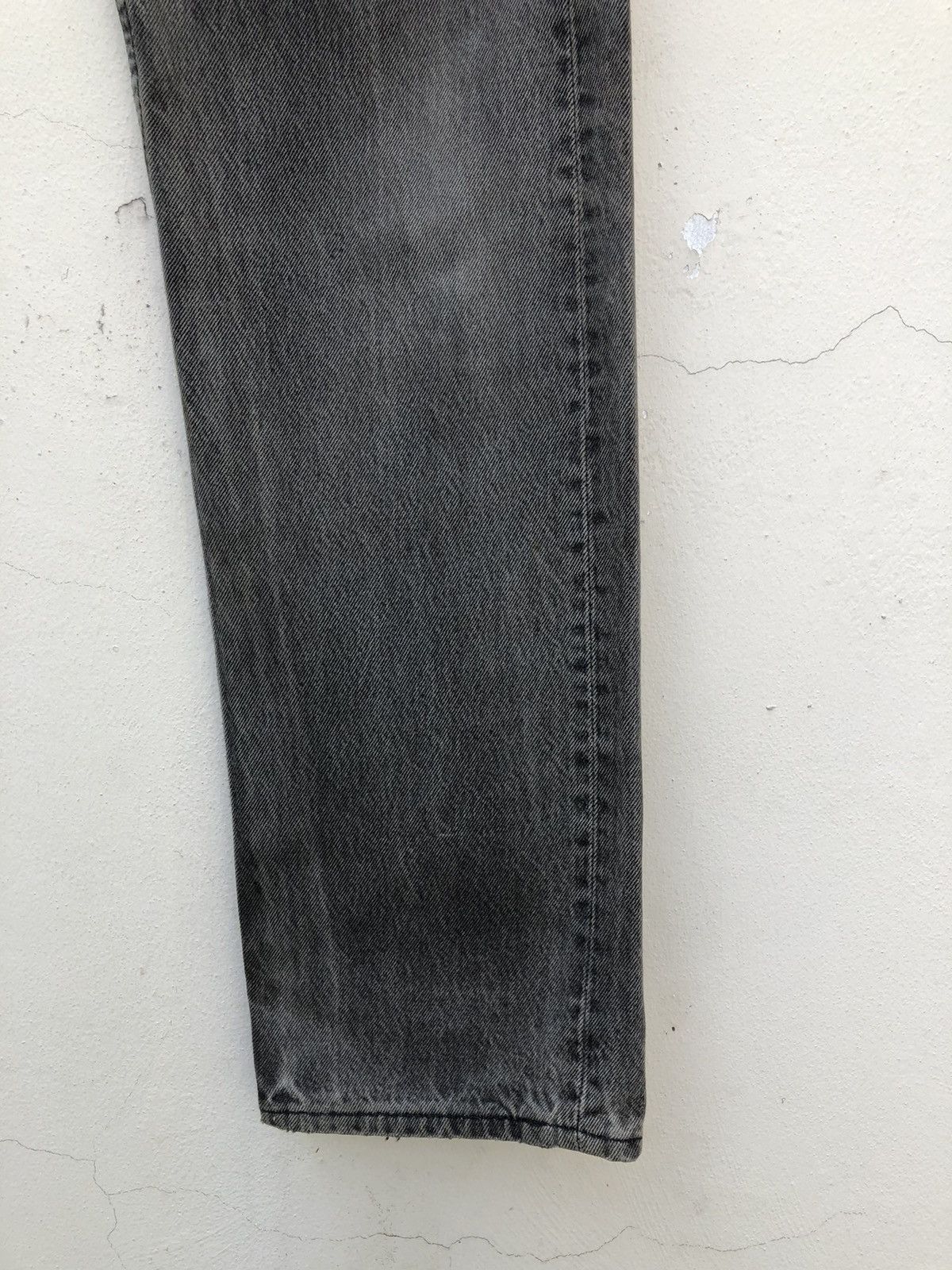 Levi's Vintage 1994 Levi’s 501 Jeans Faded Black Denim Size US 31 - 9 Thumbnail