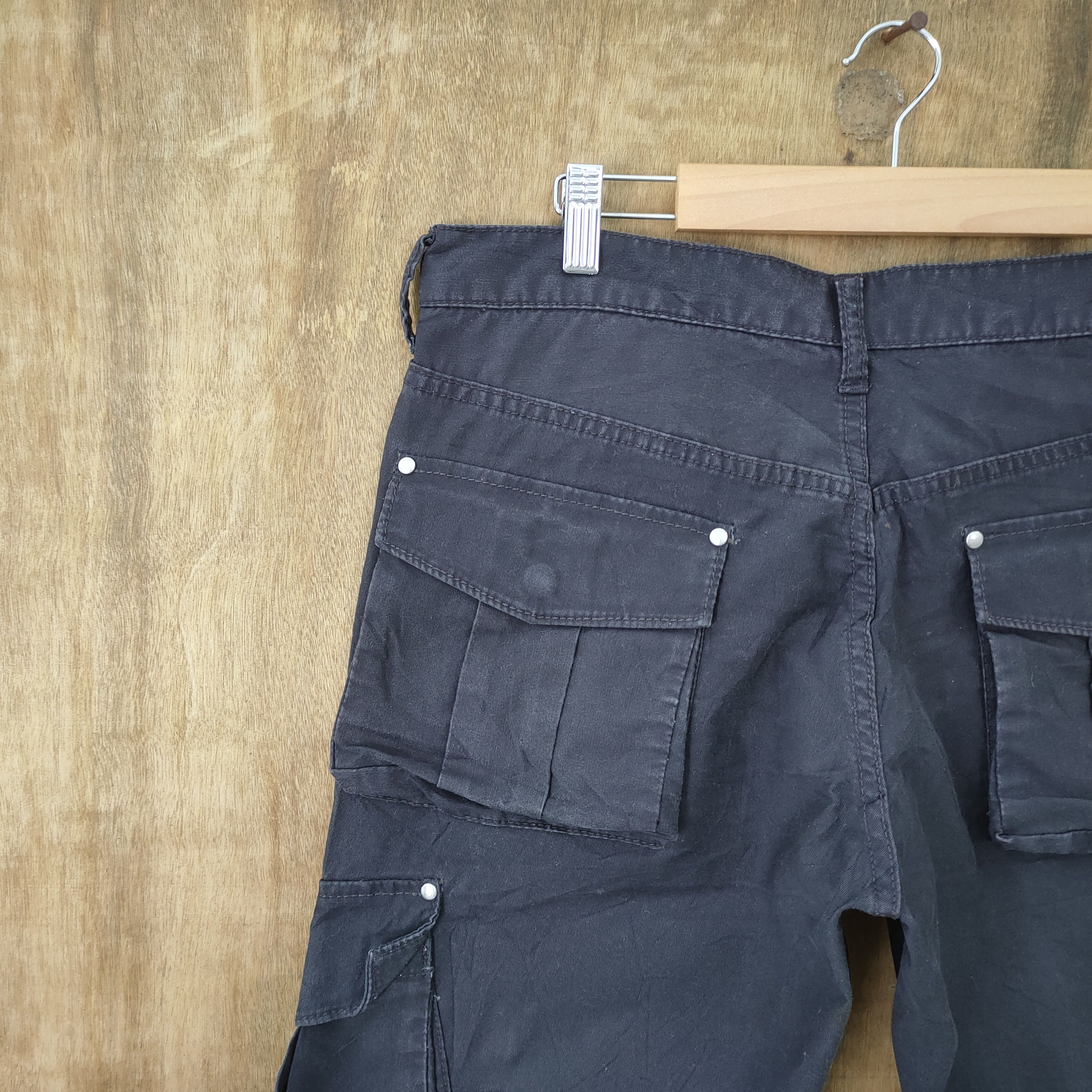 Japanese Brand × Takeo Kikuchi TEKEO KIKUCHI CARGO PANTS MULTIPOCKET TACTICAL Size US 32 / EU 48 - 10 Thumbnail