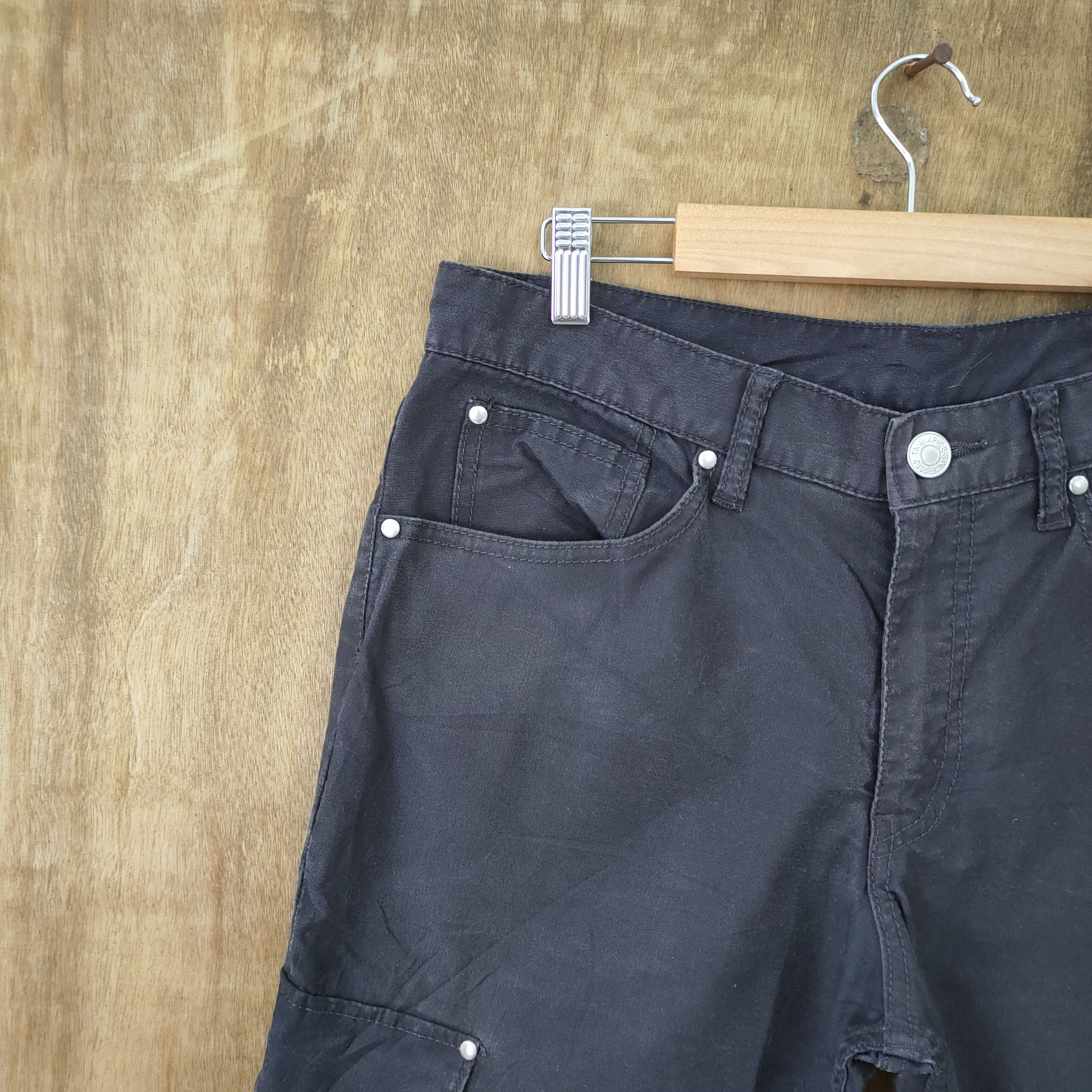 Japanese Brand × Takeo Kikuchi TEKEO KIKUCHI CARGO PANTS MULTIPOCKET TACTICAL Size US 32 / EU 48 - 12 Thumbnail