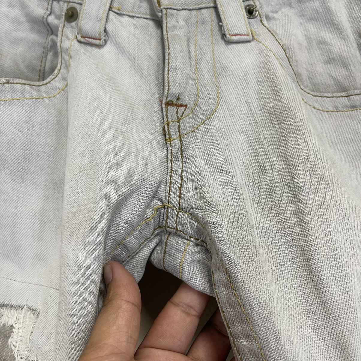 Japanese Brand × Vanquish Vanquish Bootcut Distressed Denim Pants 28x29 Size US 28 / EU 44 - 6 Thumbnail