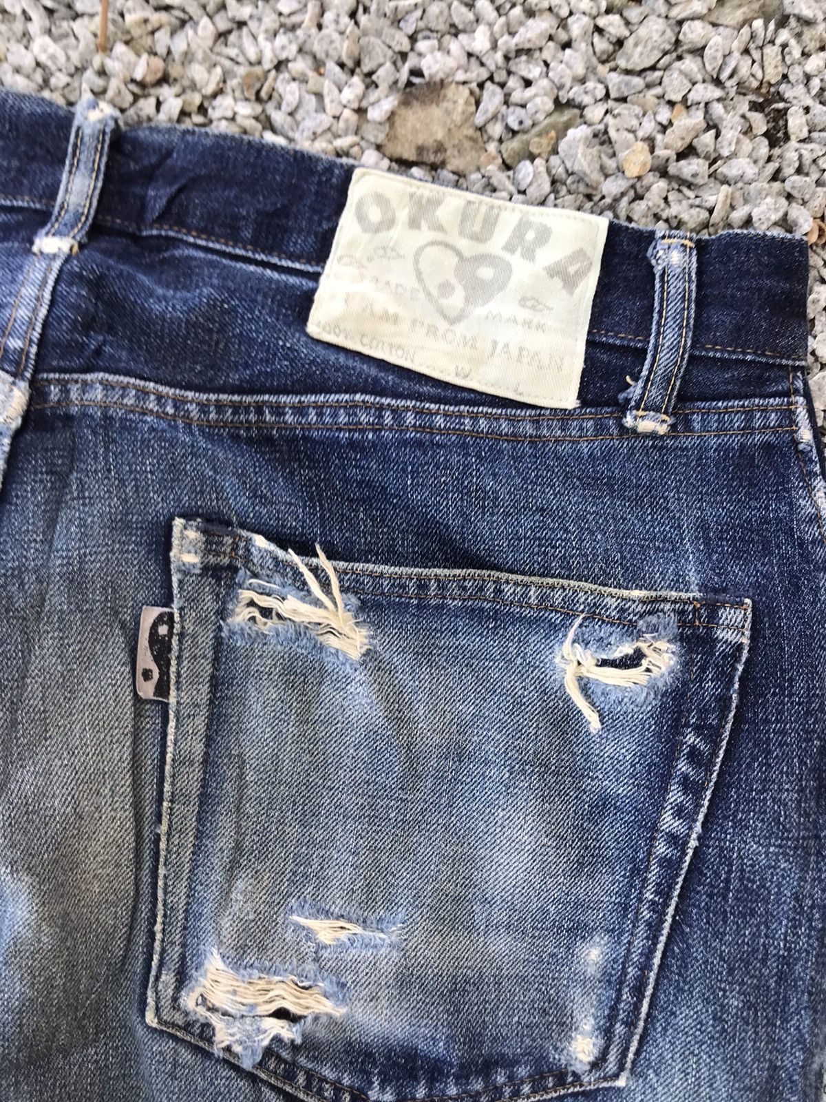 Okura DISTRESSED Thrashed Okura Indigo SELVEDGE JAPAN denim Baggy Size US 33 - 12 Thumbnail