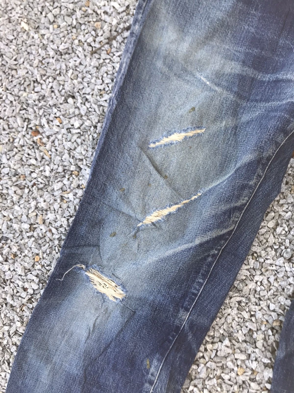 Okura DISTRESSED Thrashed Okura Indigo SELVEDGE JAPAN denim Baggy Size US 33 - 6 Thumbnail