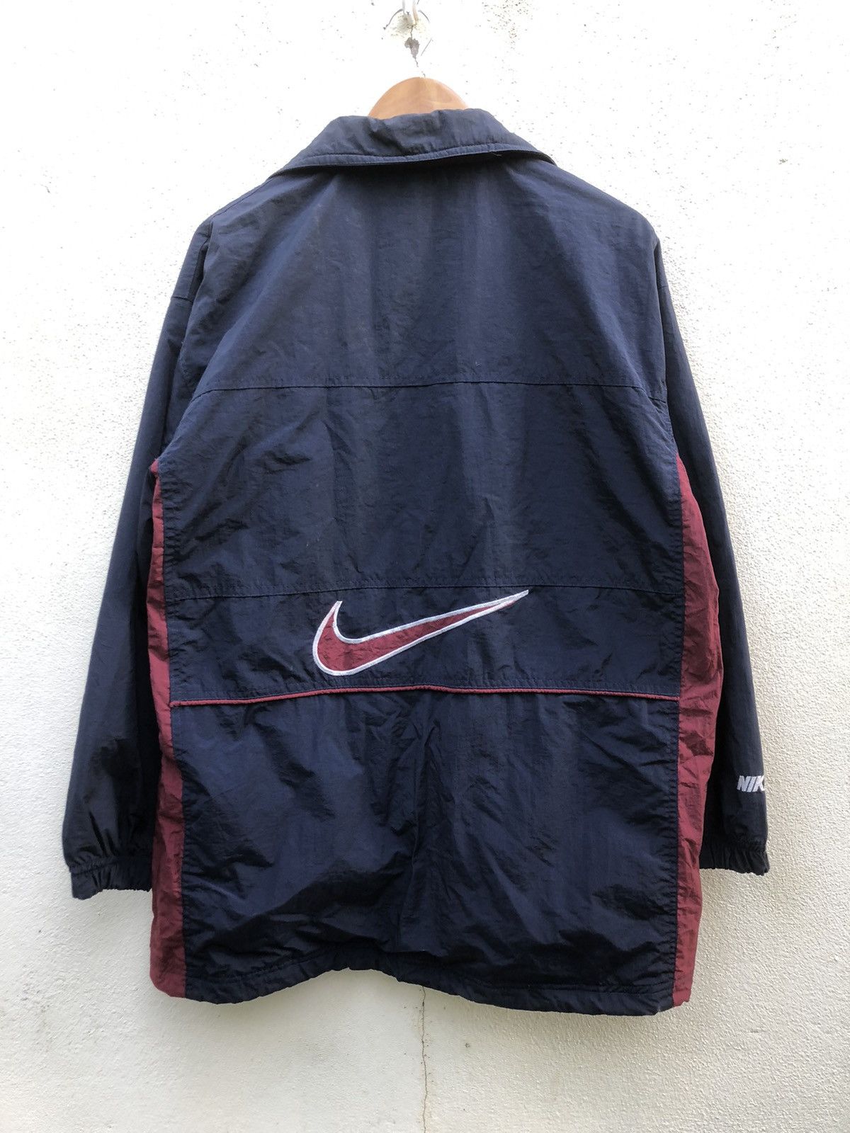 Vintage True Vintage Nike Centre Swoosh Center Logo Size US L / EU 52-54 / 3 - 2 Thumbnail