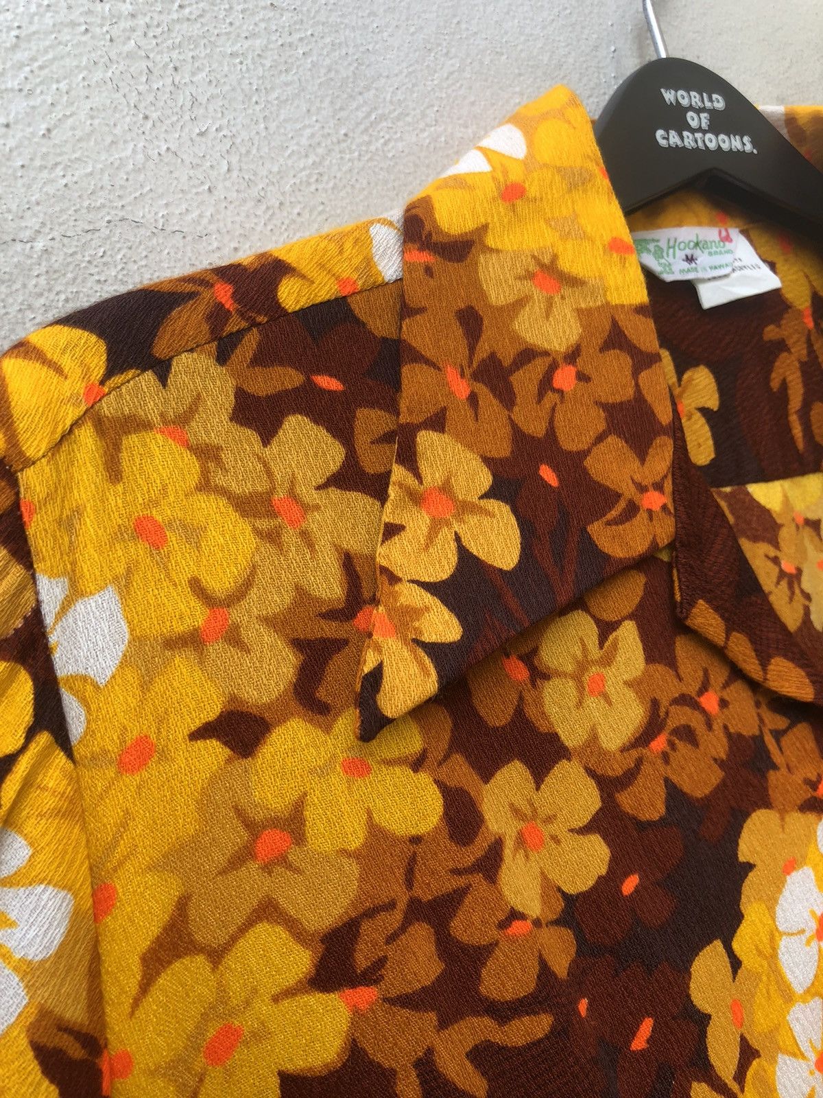 Other 60s 70s Hookano Brand Flower Psychedelic Hawaiian Barkcloth Size US M / EU 48-50 / 2 - 12 Thumbnail