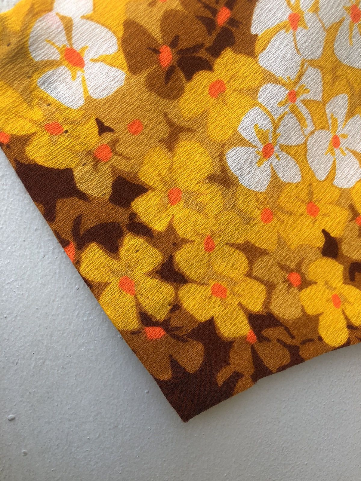 Other 60s 70s Hookano Brand Flower Psychedelic Hawaiian Barkcloth Size US M / EU 48-50 / 2 - 17 Thumbnail